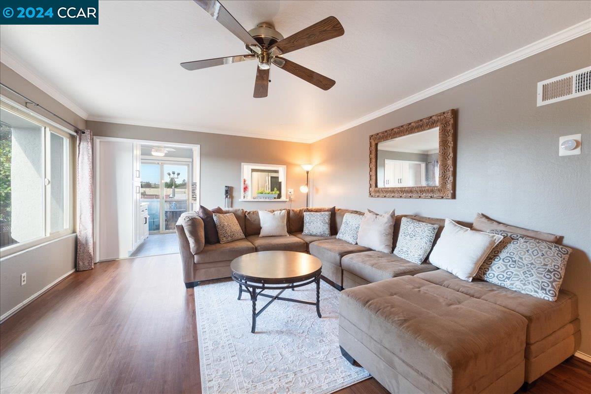 Photo #6: 41074311 Listing 