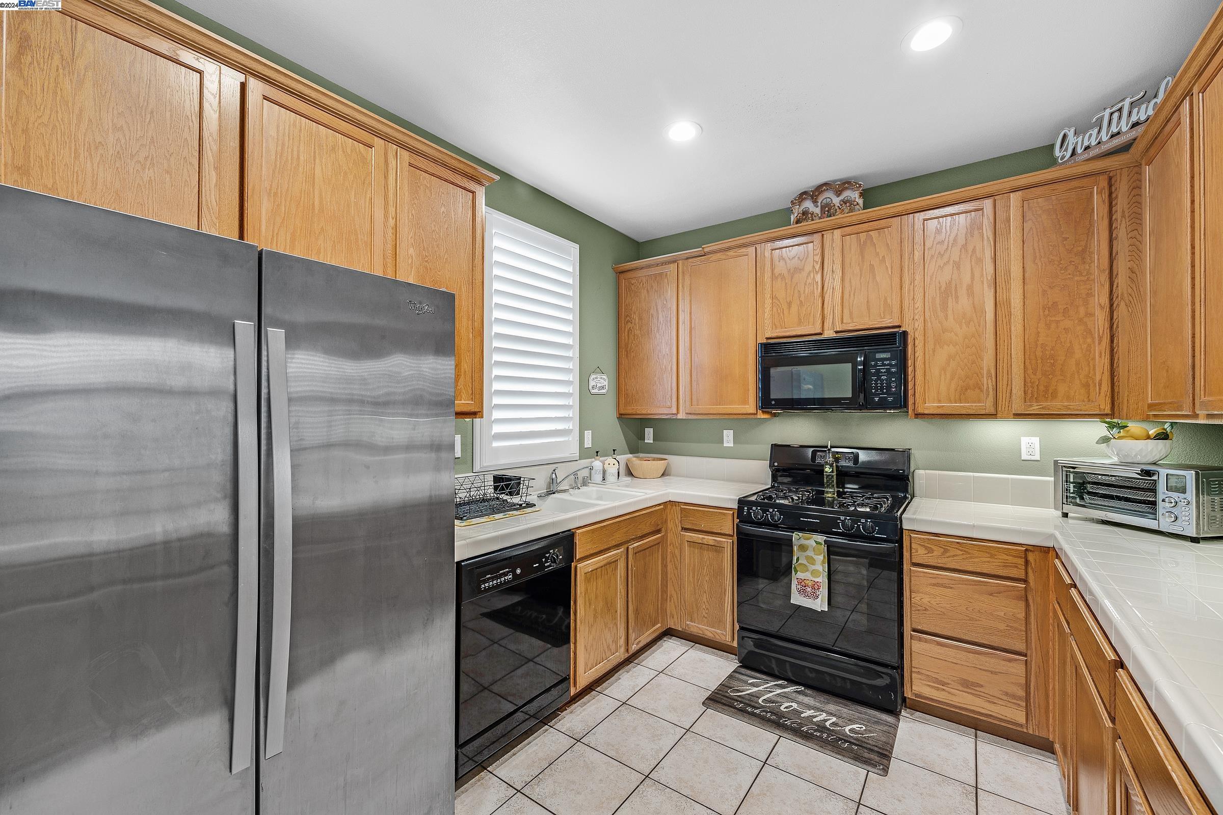 Detail Gallery Image 23 of 58 For 56 Picasso Ct, Pleasant Hill,  CA 94523 - 3 Beds | 2/1 Baths