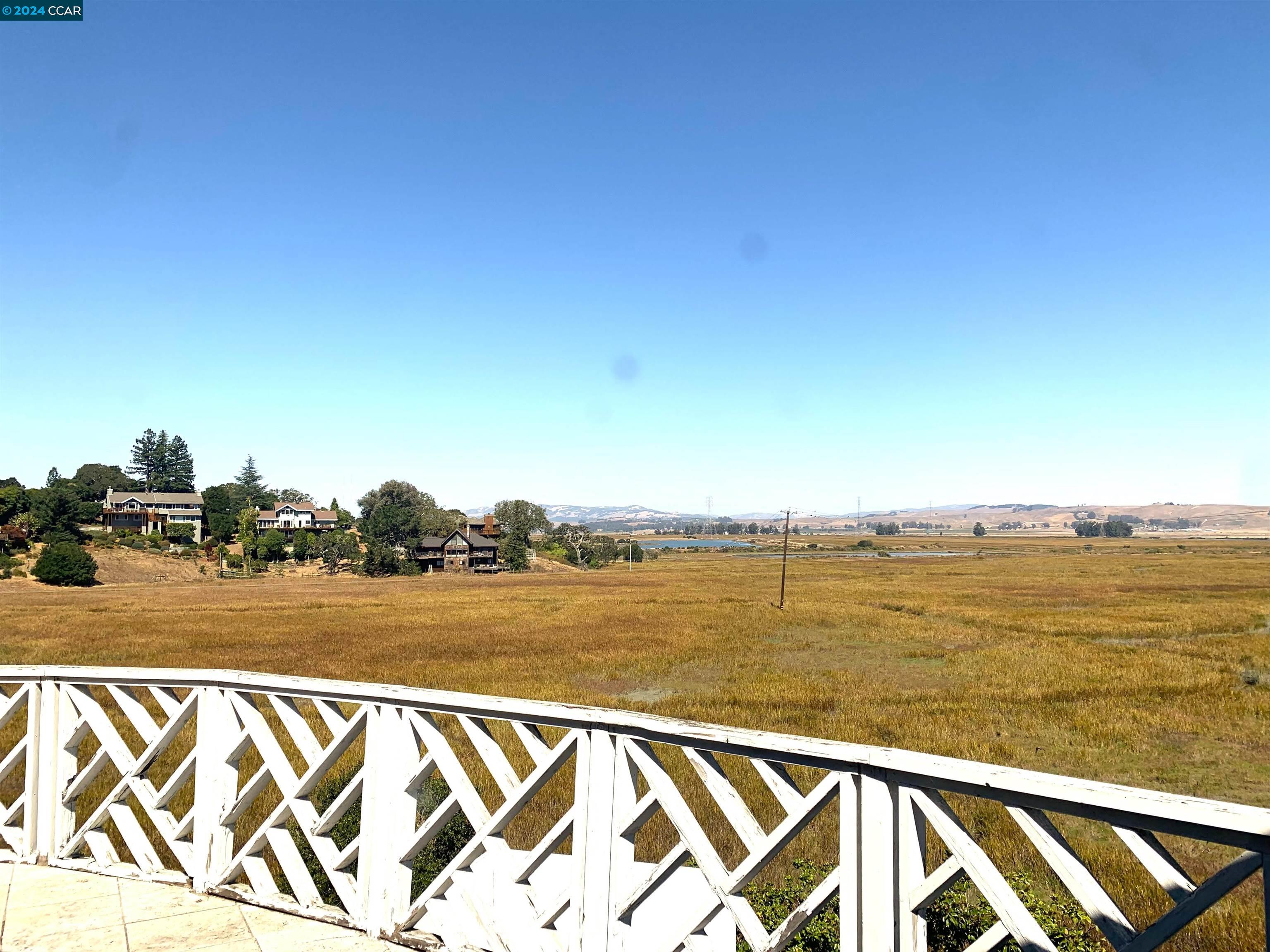 Detail Gallery Image 29 of 30 For 29 Anton Way, Novato,  CA 94945 - 5 Beds | 4 Baths