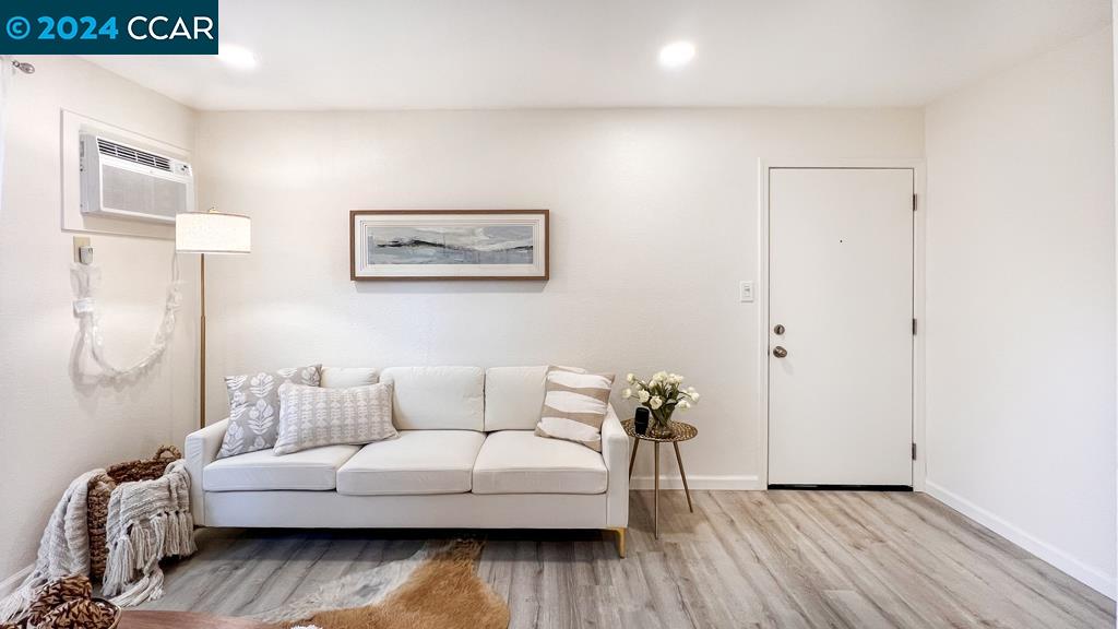 Photo #6: 41074455 Listing 