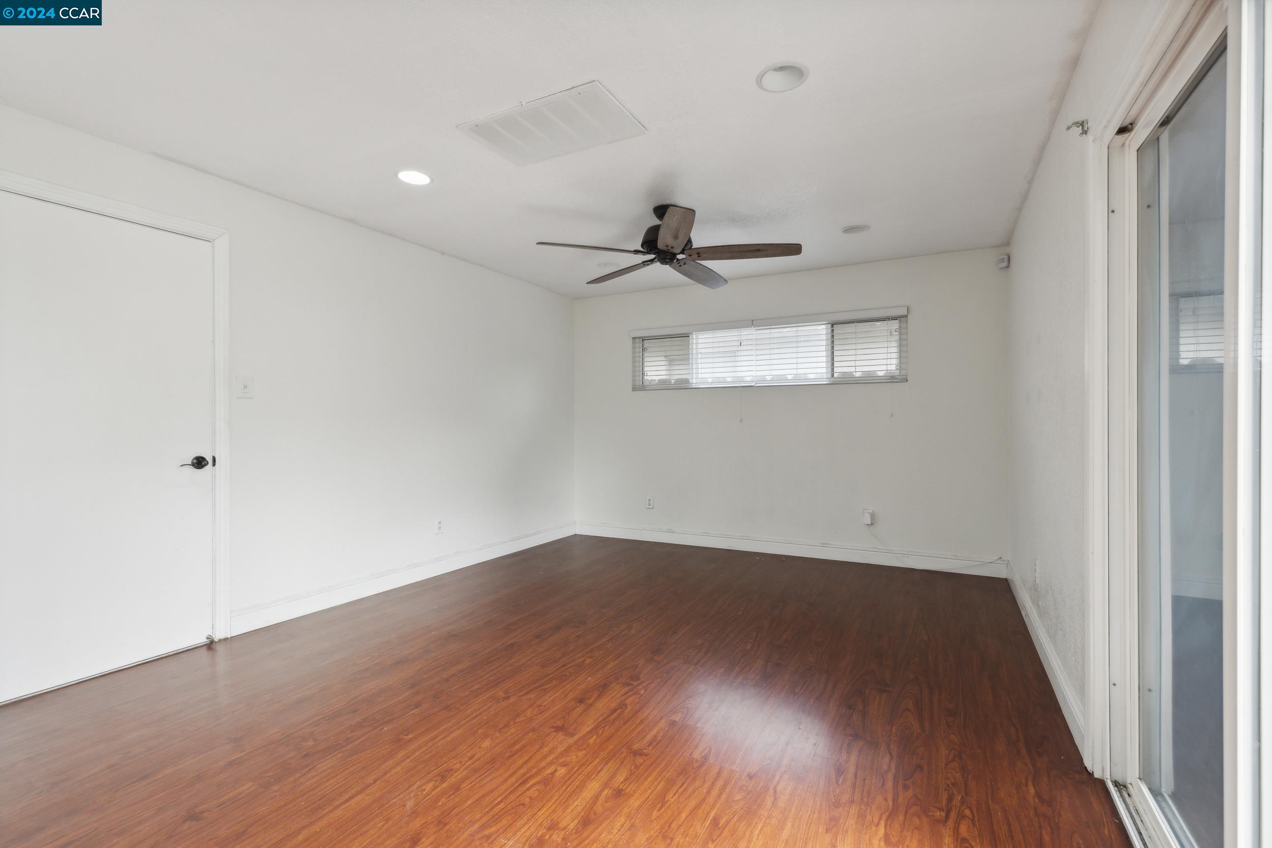 Detail Gallery Image 11 of 28 For 408 Marc Ave, Stockton,  CA 95207 - 4 Beds | 2 Baths