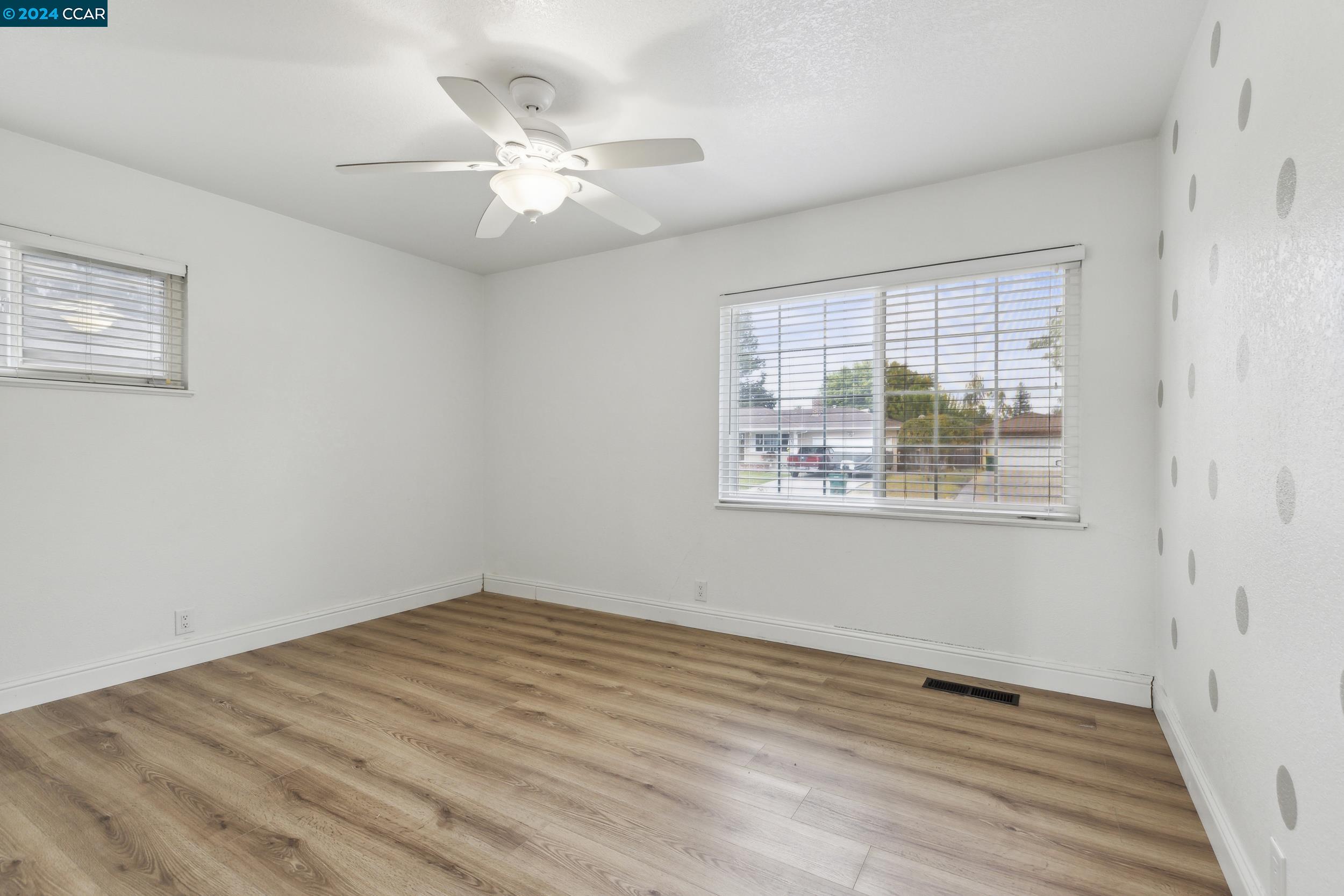 Detail Gallery Image 19 of 28 For 408 Marc Ave, Stockton,  CA 95207 - 4 Beds | 2 Baths