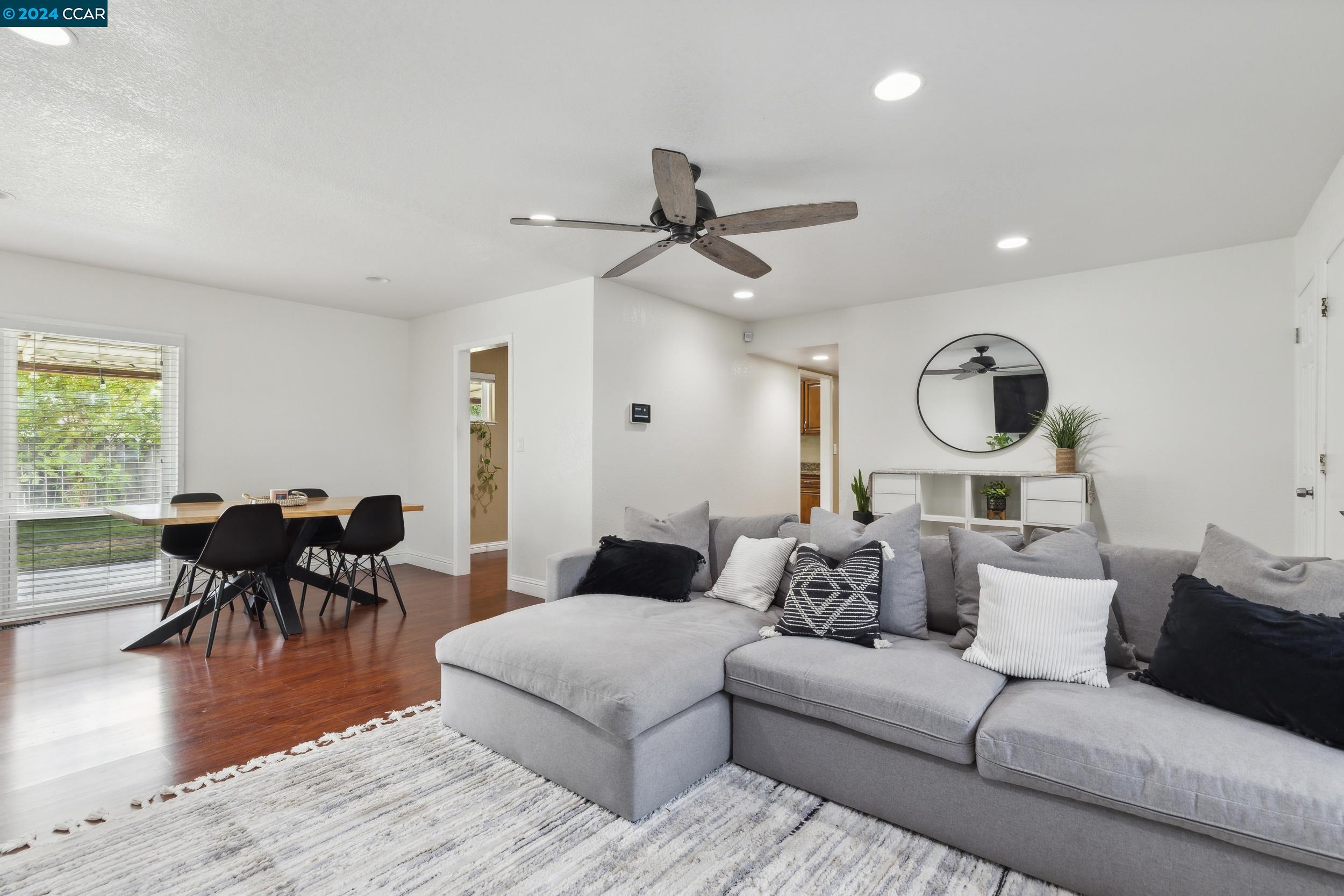 Detail Gallery Image 8 of 28 For 408 Marc Ave, Stockton,  CA 95207 - 4 Beds | 2 Baths