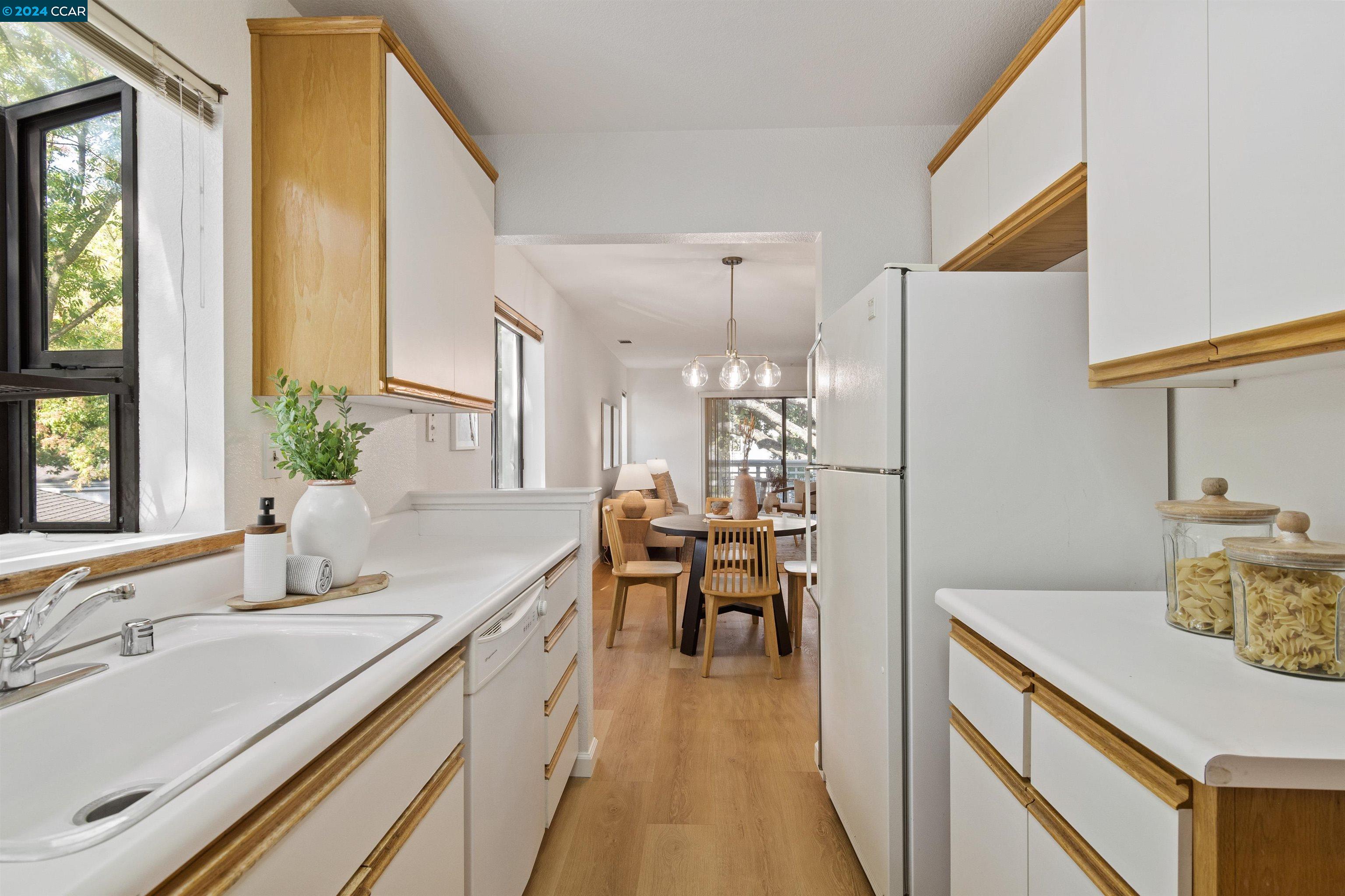 Photo #6: 41074641 Listing 