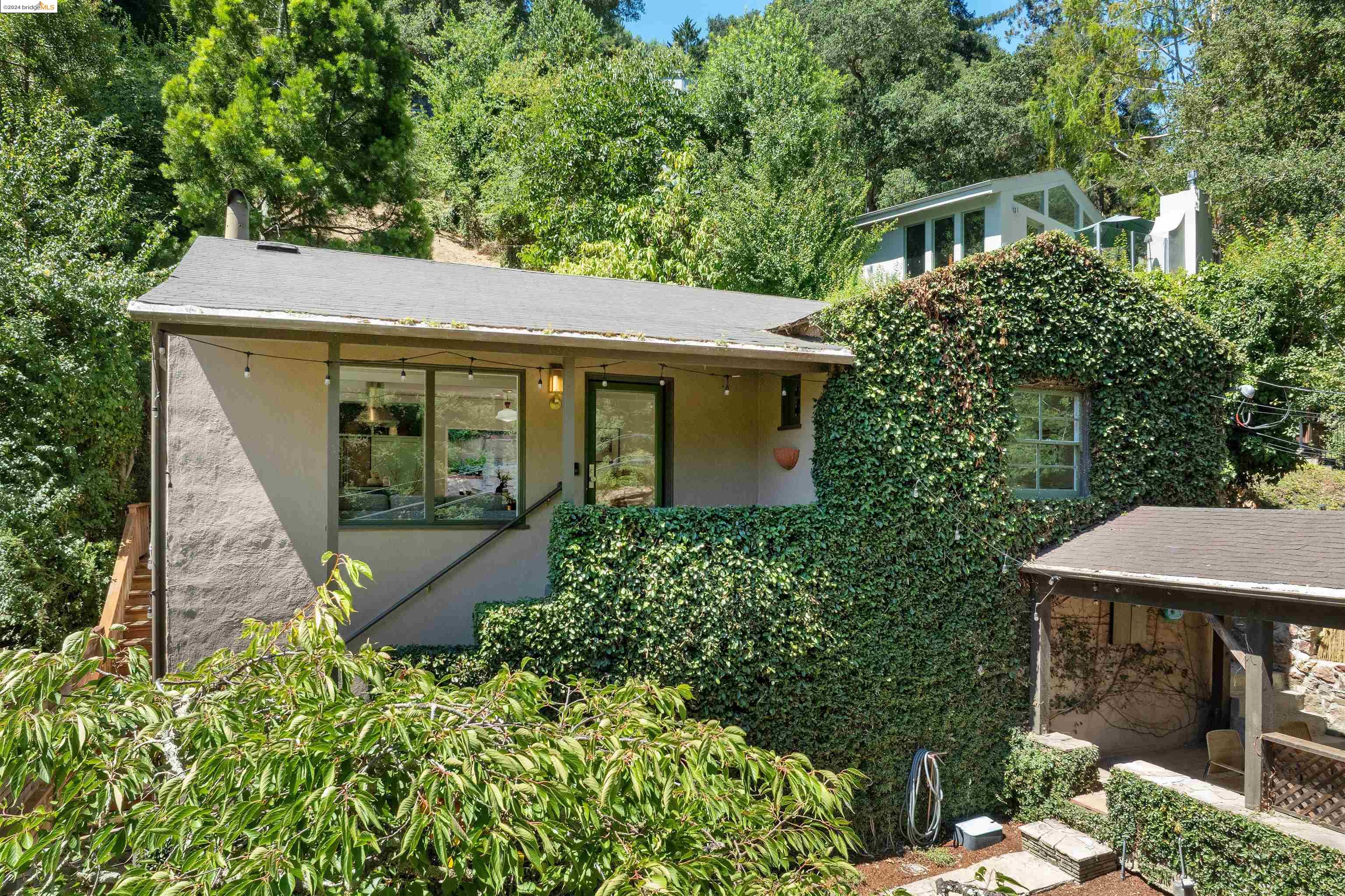 161 Beauforest Dr  