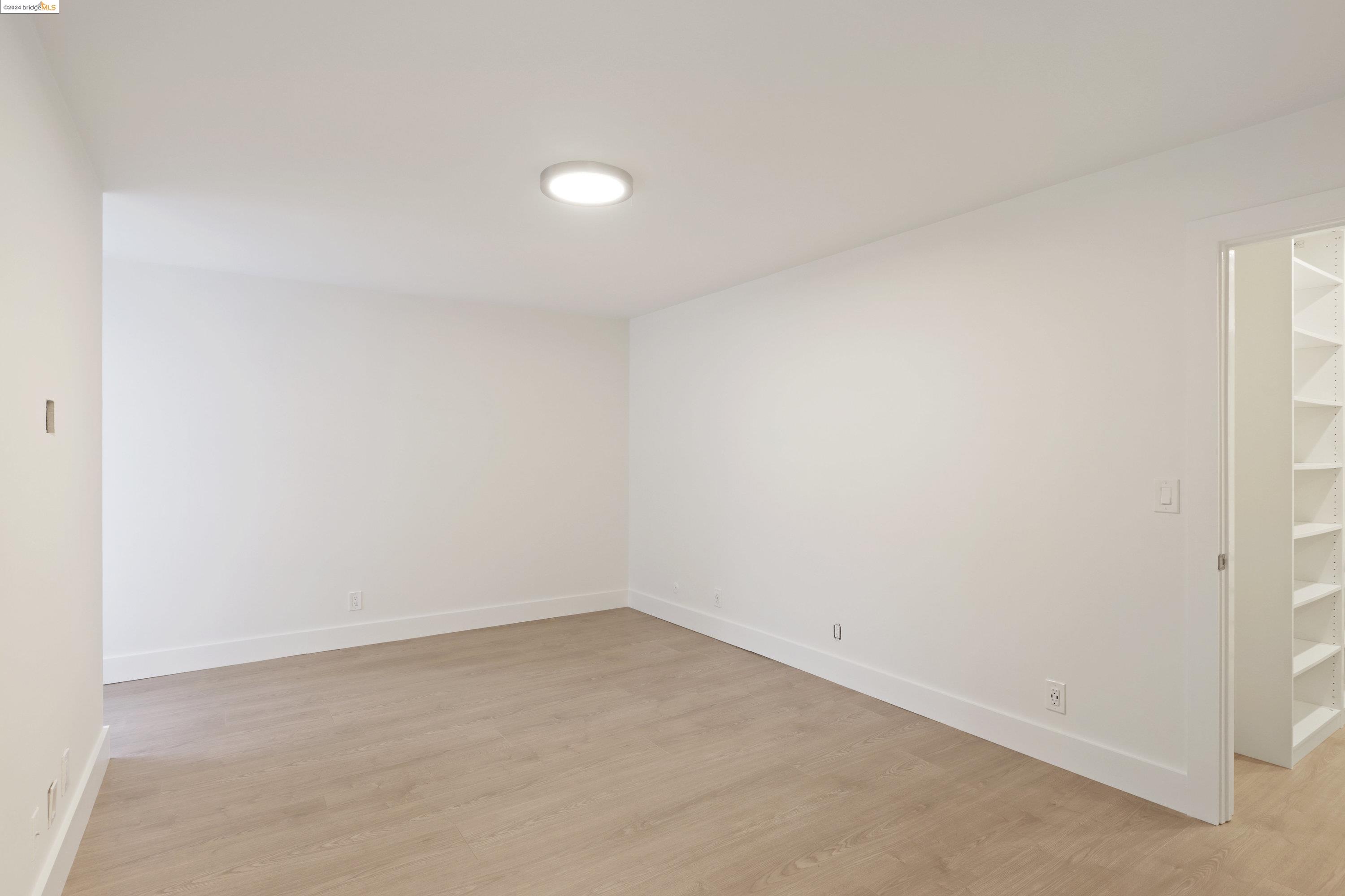 Photo #8: 41074747 Listing: Photo #8