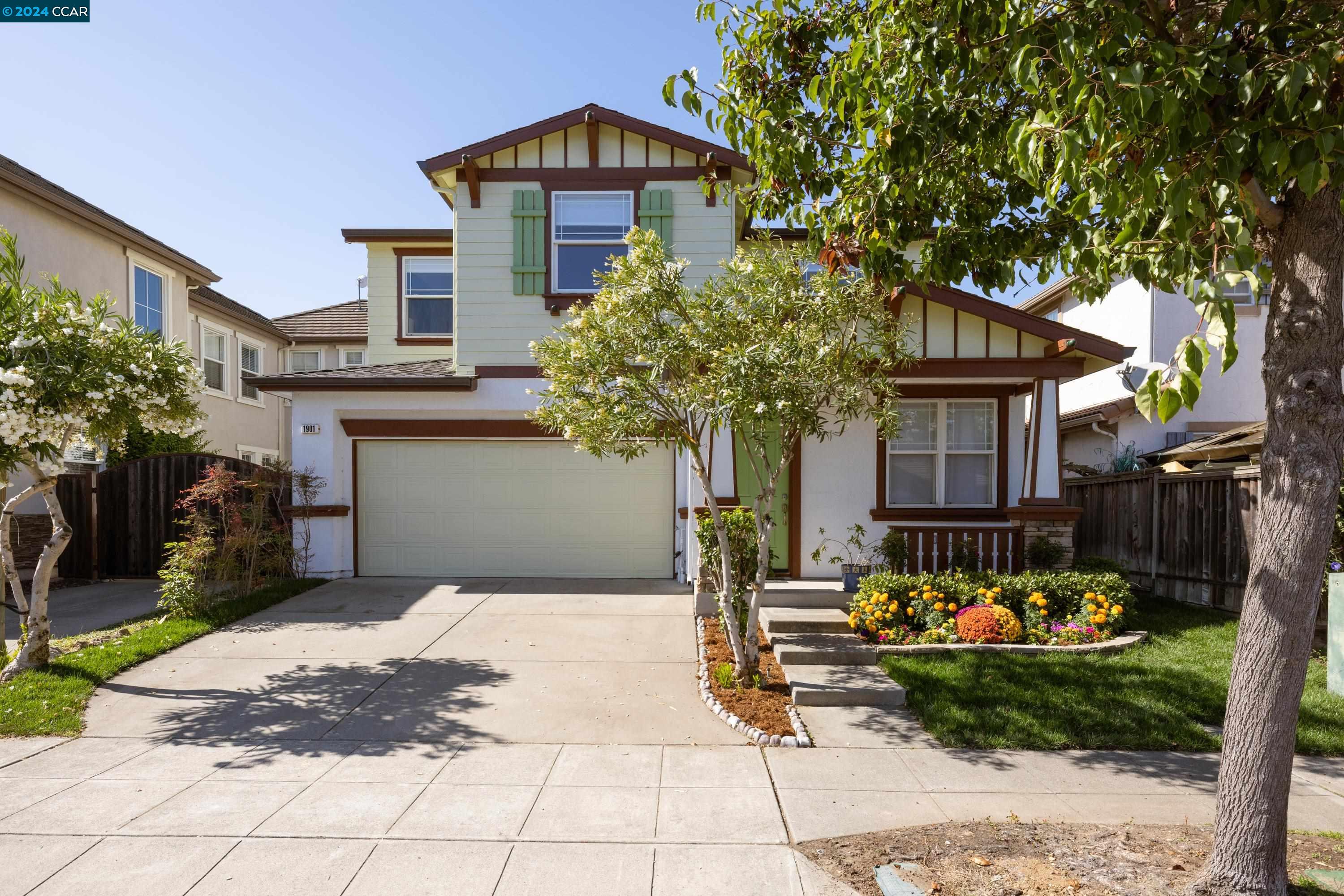 Detail Gallery Image 1 of 1 For 1901 Hibbard St, Alameda,  CA 94501 - 3 Beds | 2/1 Baths