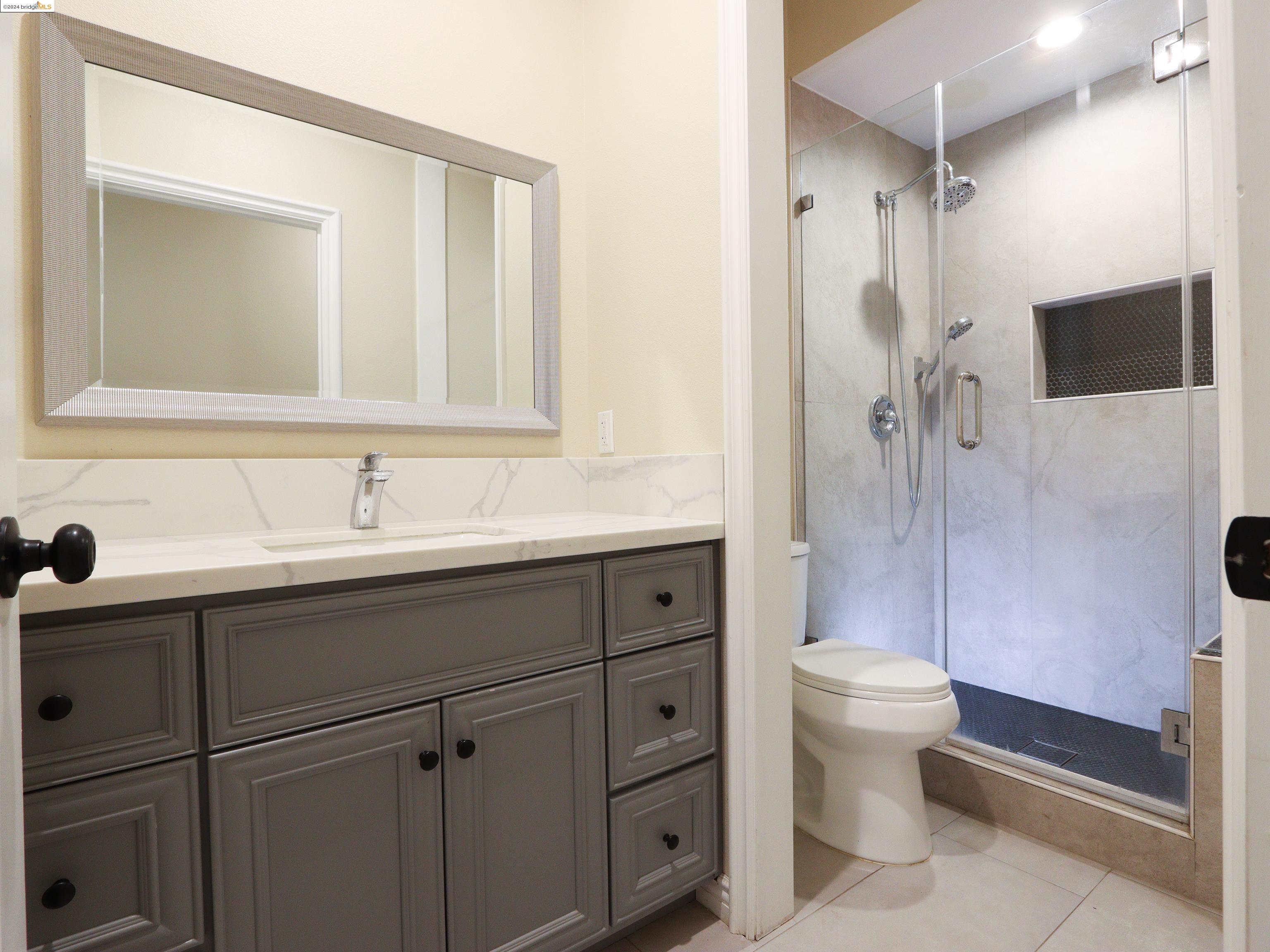 Detail Gallery Image 14 of 26 For 179th E Street, Palmdale,  CA 93591 - 4 Beds | 2 Baths