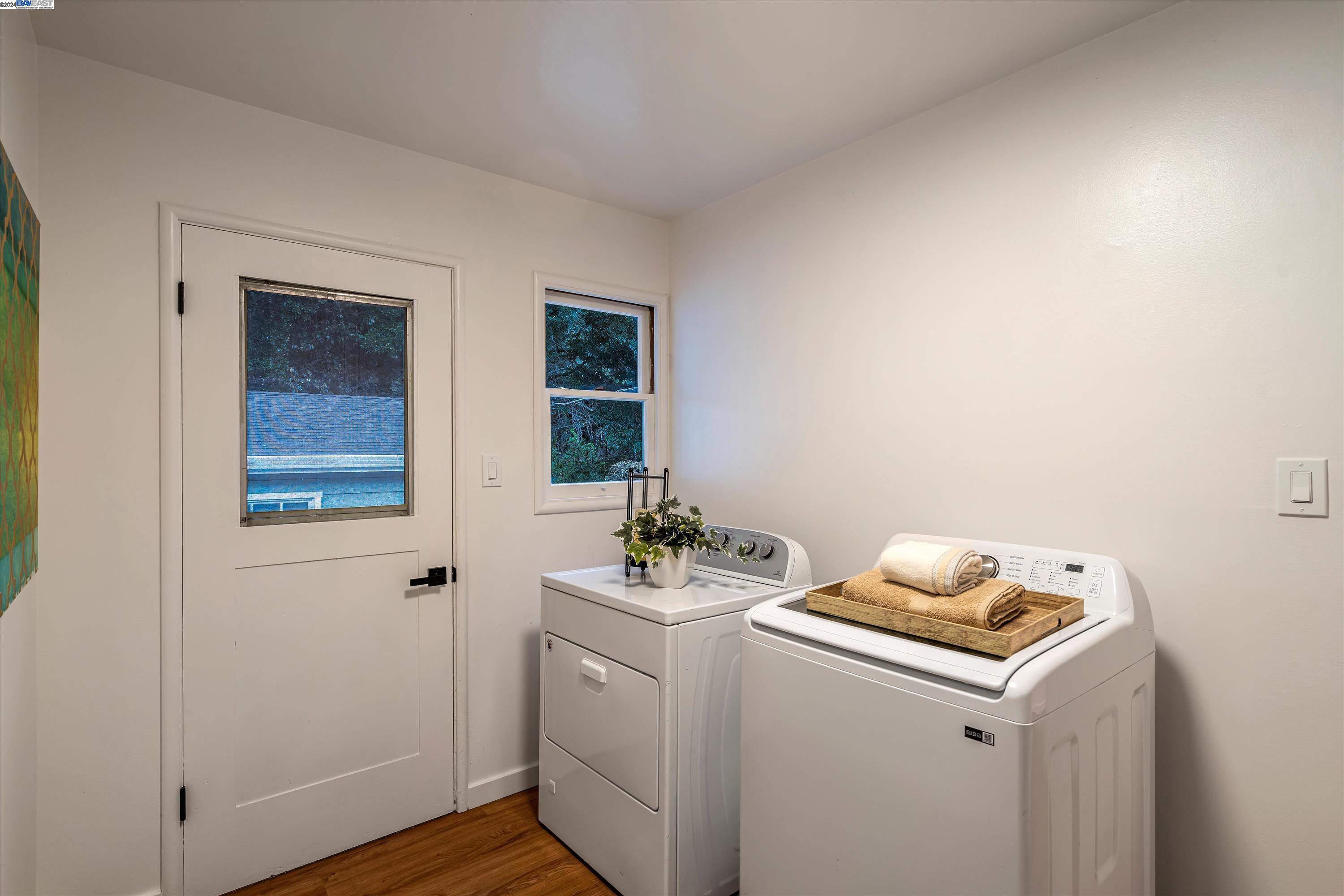 Detail Gallery Image 19 of 60 For 30063 Palomares Rd, Castro Valley,  CA 94552 - 5 Beds | 4 Baths