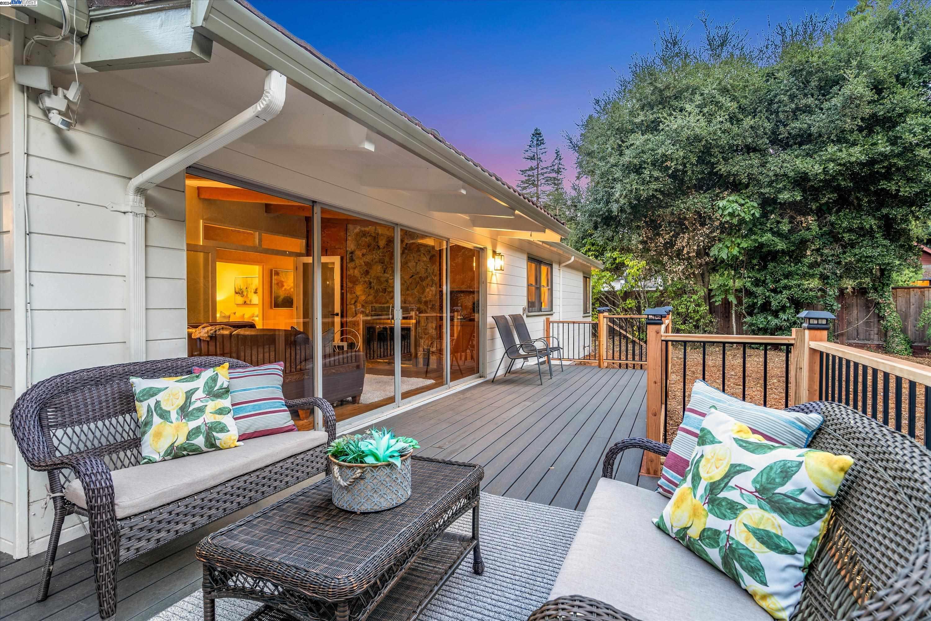 Detail Gallery Image 30 of 60 For 30063 Palomares Rd, Castro Valley,  CA 94552 - 5 Beds | 4 Baths