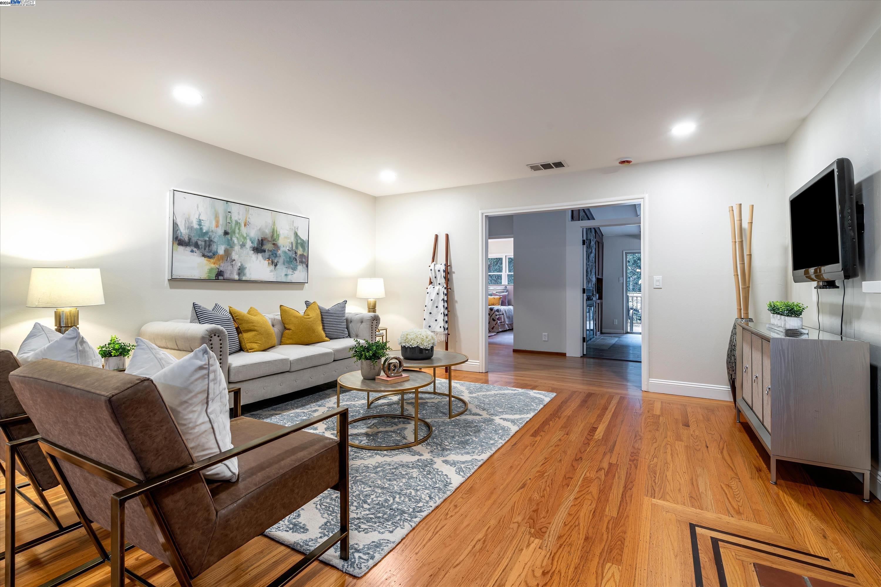 Detail Gallery Image 42 of 60 For 30063 Palomares Rd, Castro Valley,  CA 94552 - 5 Beds | 4 Baths