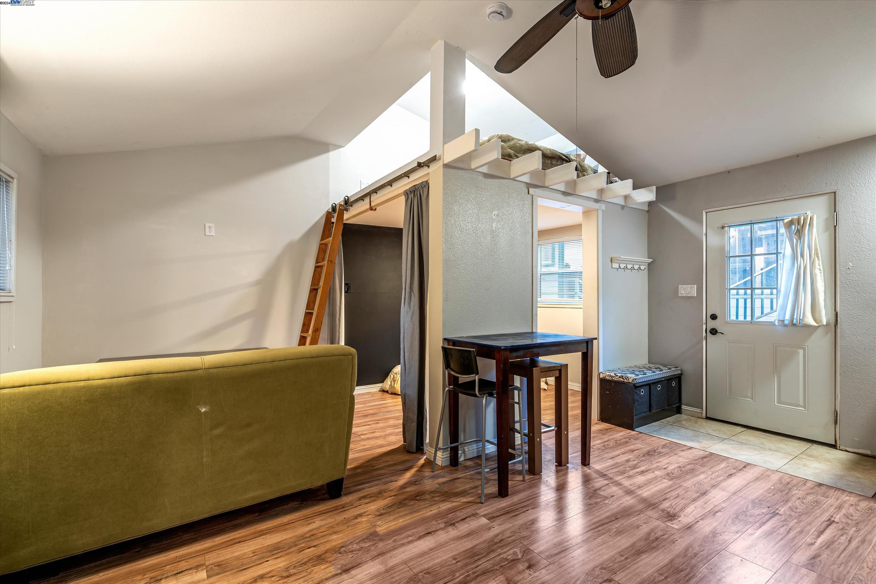 Detail Gallery Image 43 of 60 For 30063 Palomares Rd, Castro Valley,  CA 94552 - 5 Beds | 4 Baths