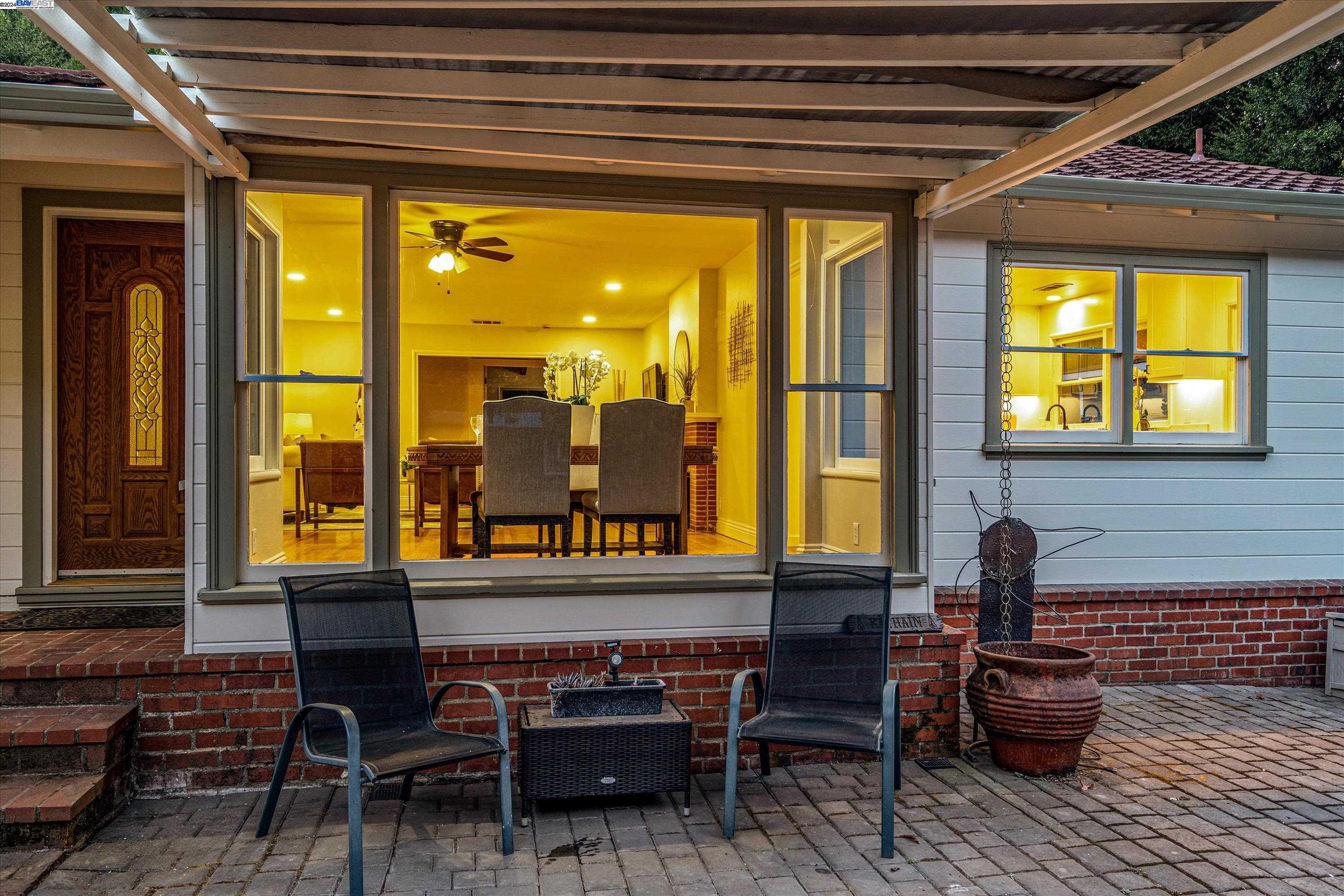 Detail Gallery Image 46 of 60 For 30063 Palomares Rd, Castro Valley,  CA 94552 - 5 Beds | 4 Baths