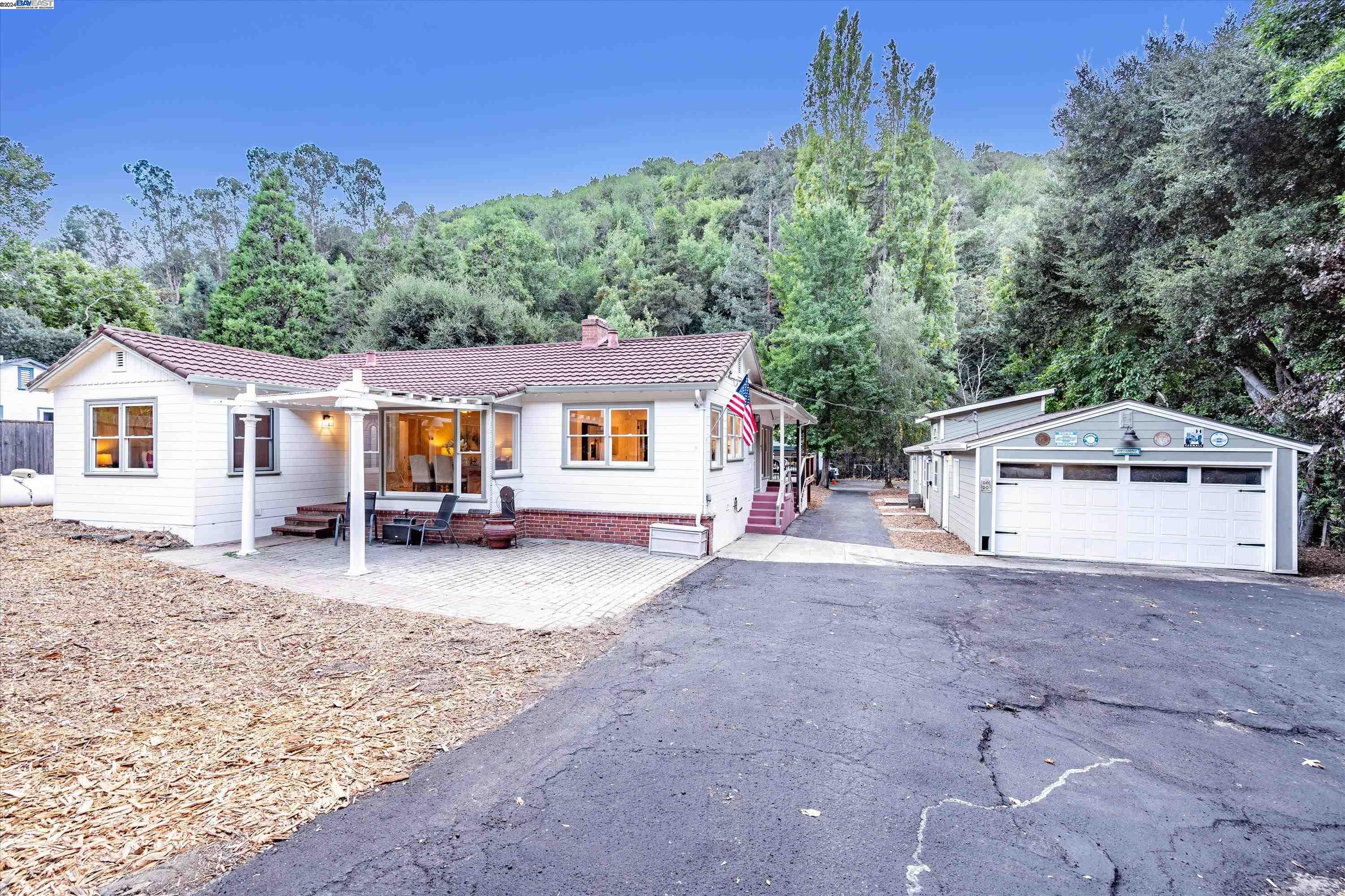 Detail Gallery Image 58 of 60 For 30063 Palomares Rd, Castro Valley,  CA 94552 - 5 Beds | 4 Baths