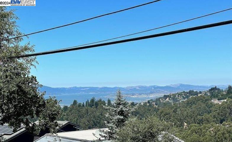 Detail Gallery Image 2 of 11 For Villanova Dr, Oakland,  CA 94603 - – Beds | – Baths