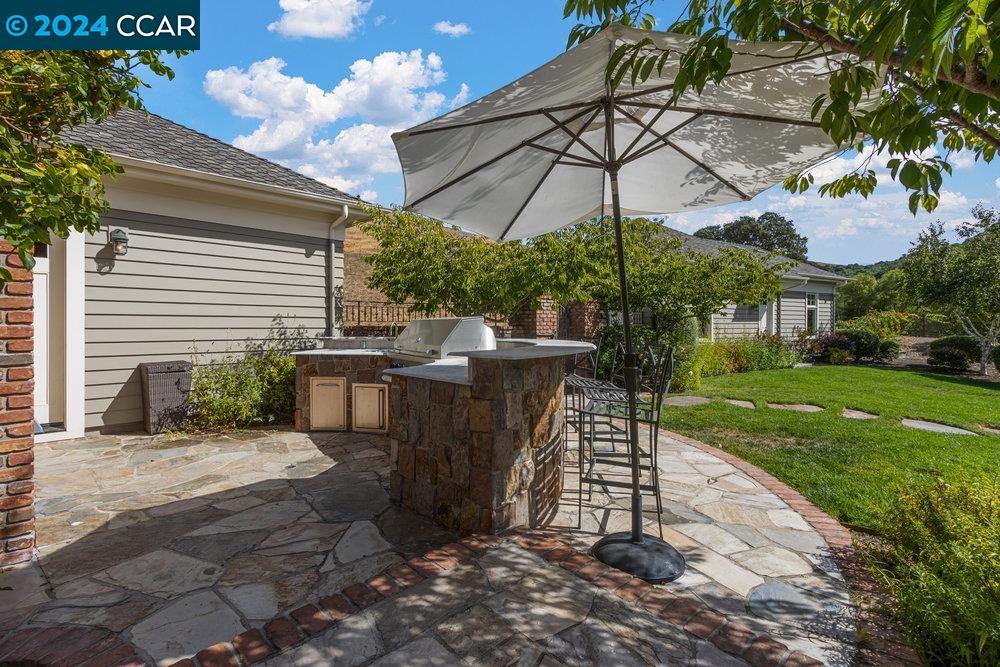 Detail Gallery Image 40 of 60 For 8 Julianna Court, Moraga,  CA 94556-2832 - 6 Beds | 5/1 Baths