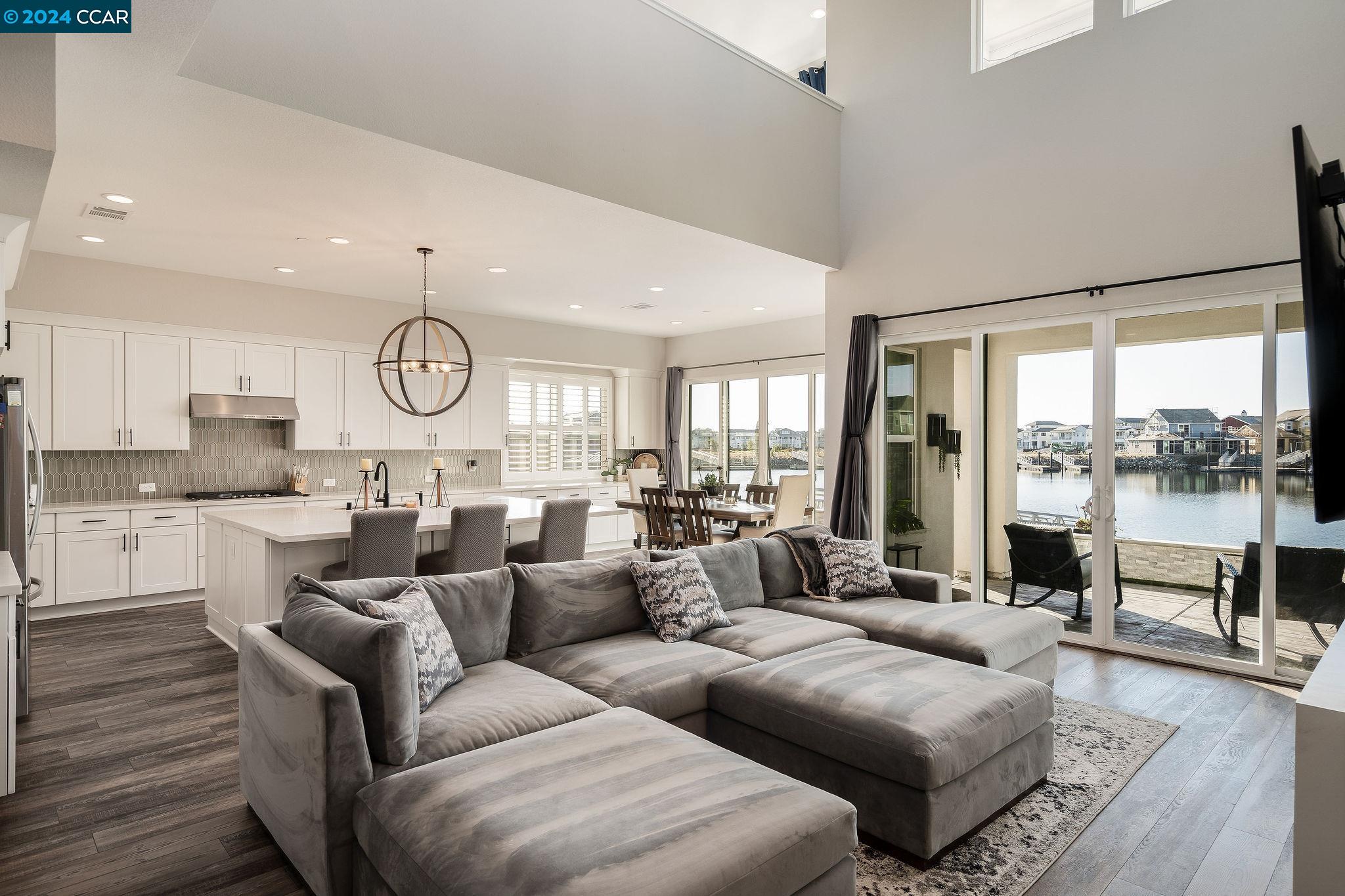 Detail Gallery Image 11 of 60 For 30 Grey Whale Pl, Bethel Island,  CA 94511 - 4 Beds | 4/1 Baths