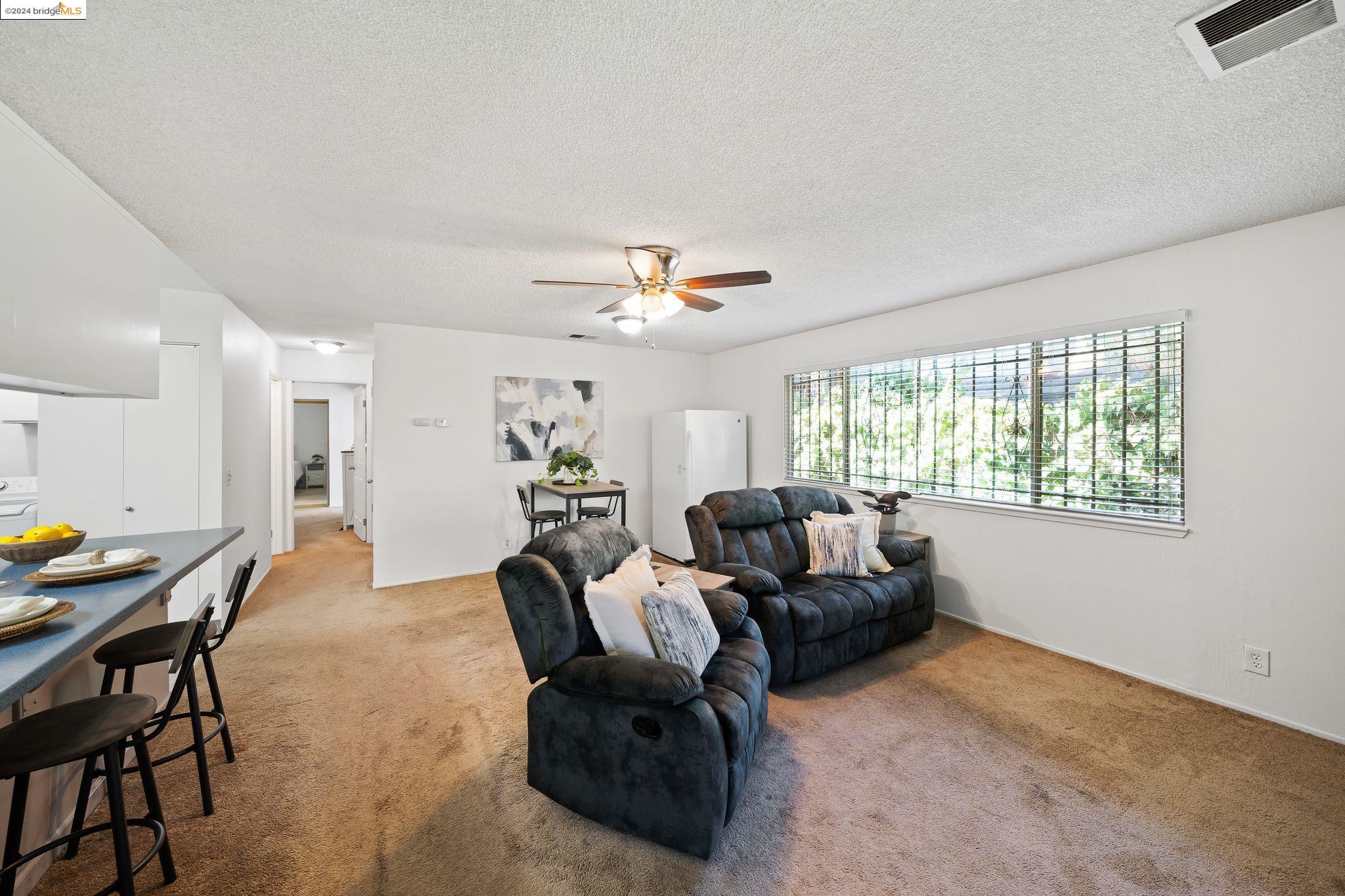 Photo #2: 41074958 Listing 