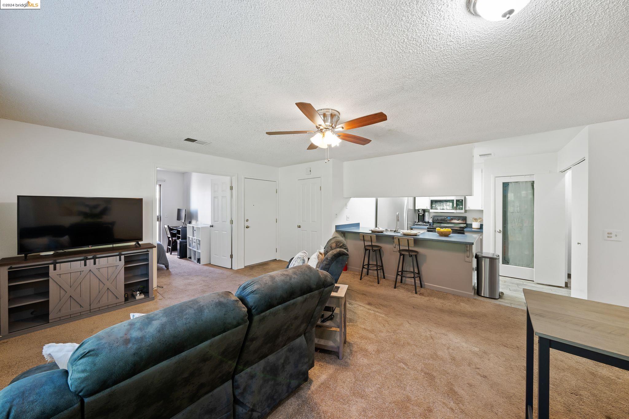 Photo #3: 41074958 Listing 