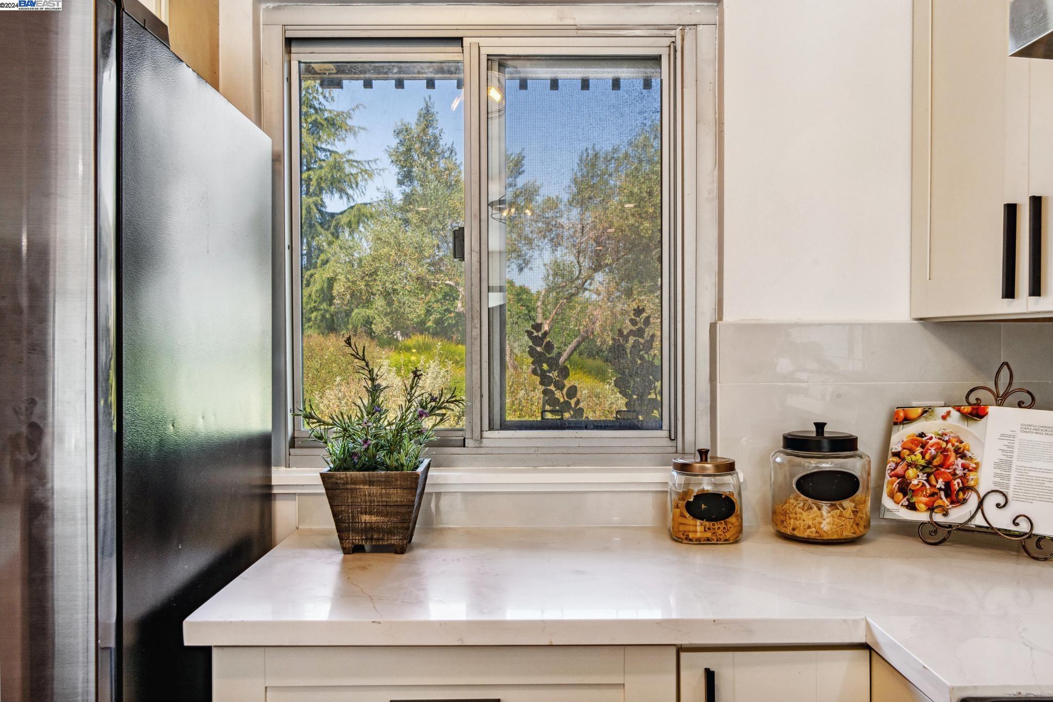 Photo #6: 41075012 Listing 