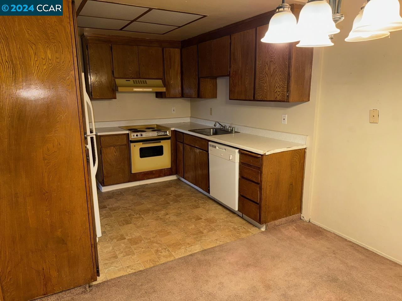 Photo #2: 41075013 Listing 