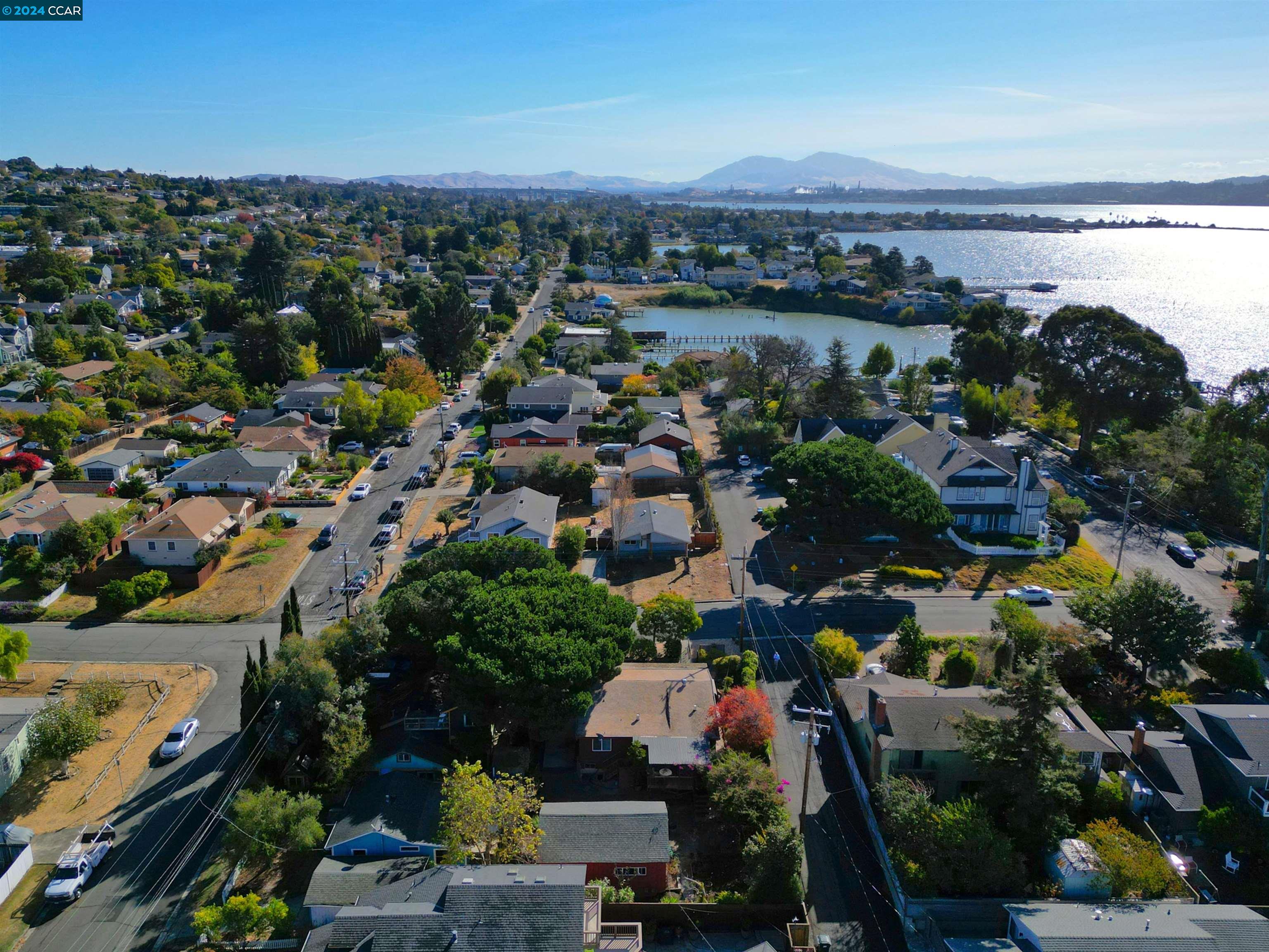 Detail Gallery Image 39 of 43 For 825 W 8th St, Benicia,  CA 94510 - 3 Beds | 2 Baths