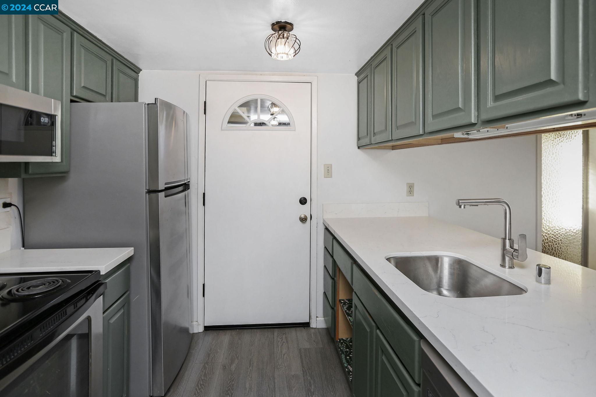 Photo #4: 41075032 Listing 