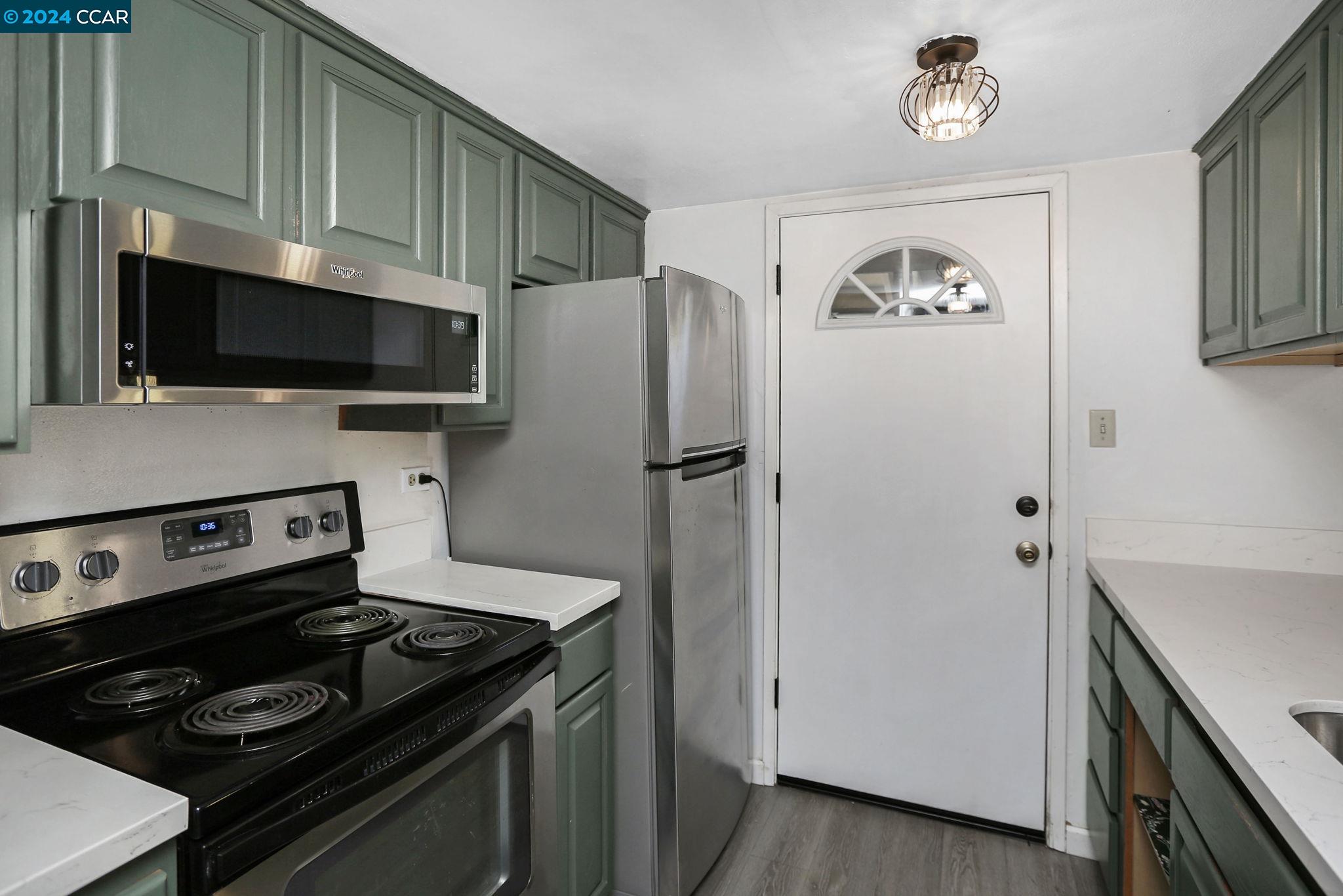 Photo #5: 41075032 Listing 