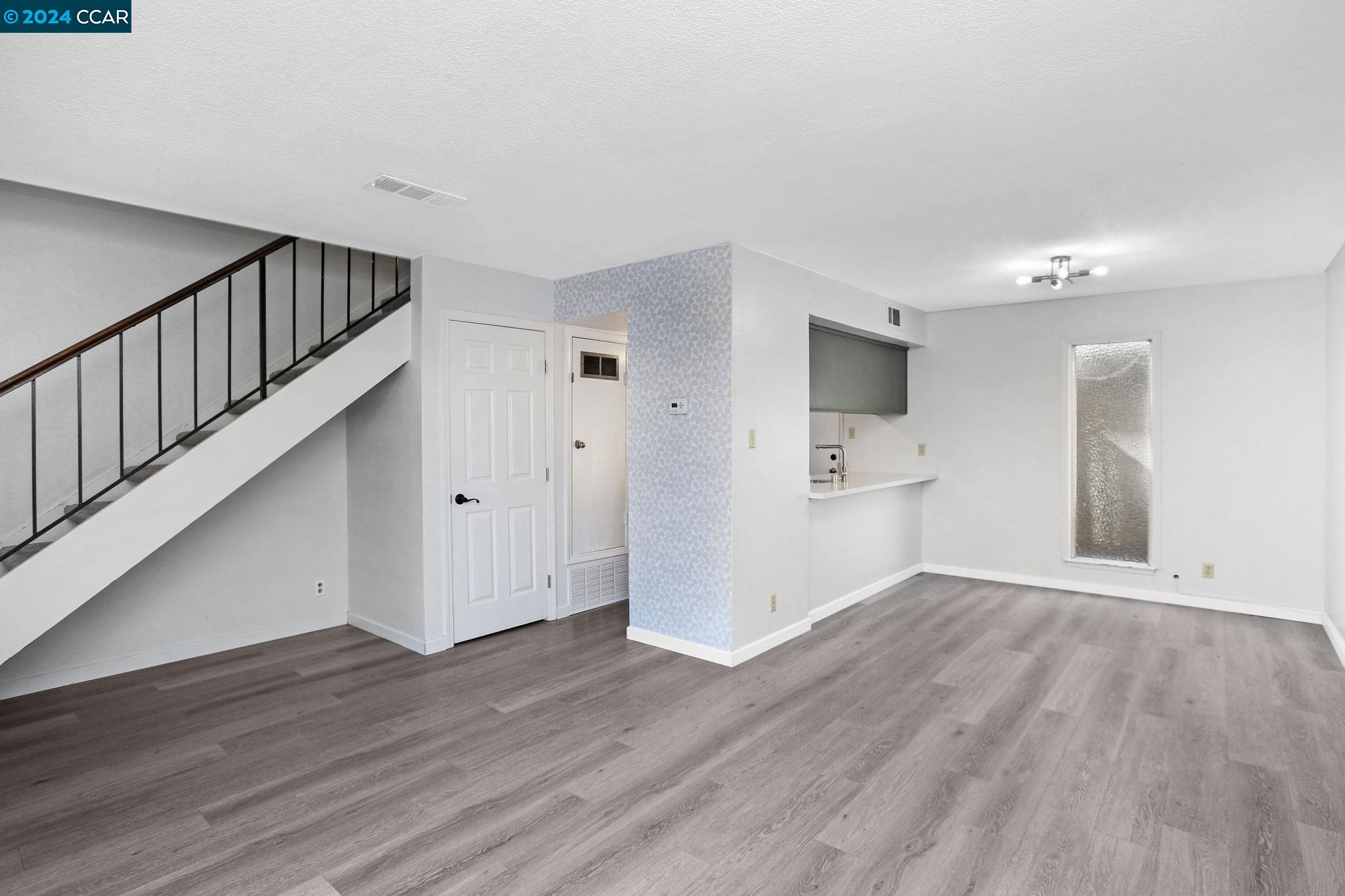 Photo #6: 41075032 Listing 