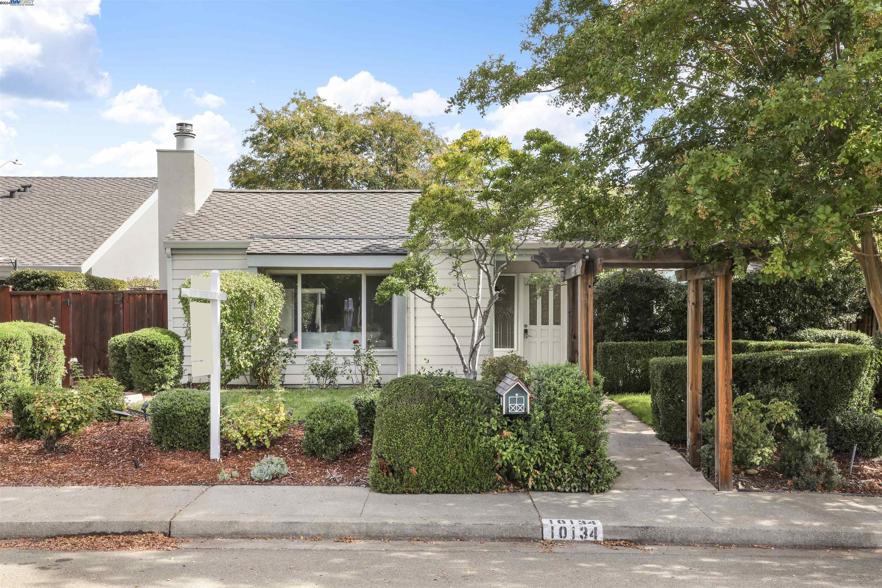 Photo #2: 41075129 Listing 