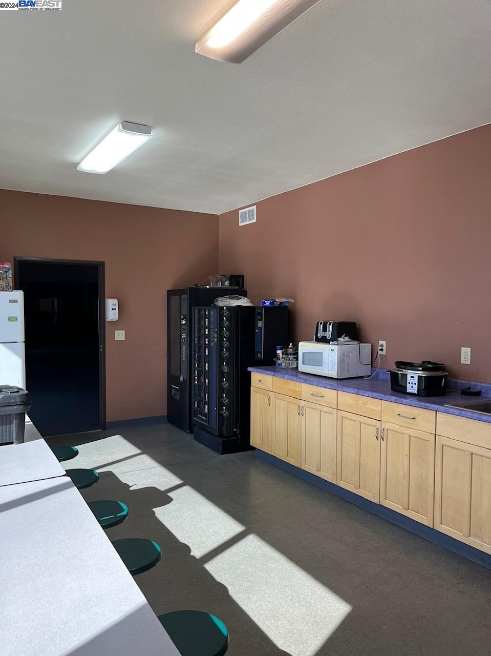Detail Gallery Image 5 of 30 For 1618 Nord Ave, Chico,  CA 95926 - – Beds | – Baths