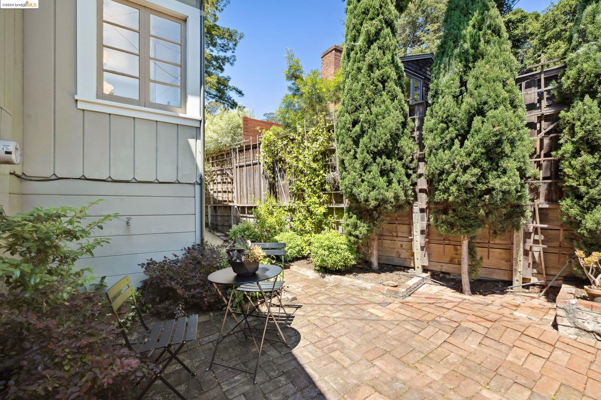 22 Avon Rd