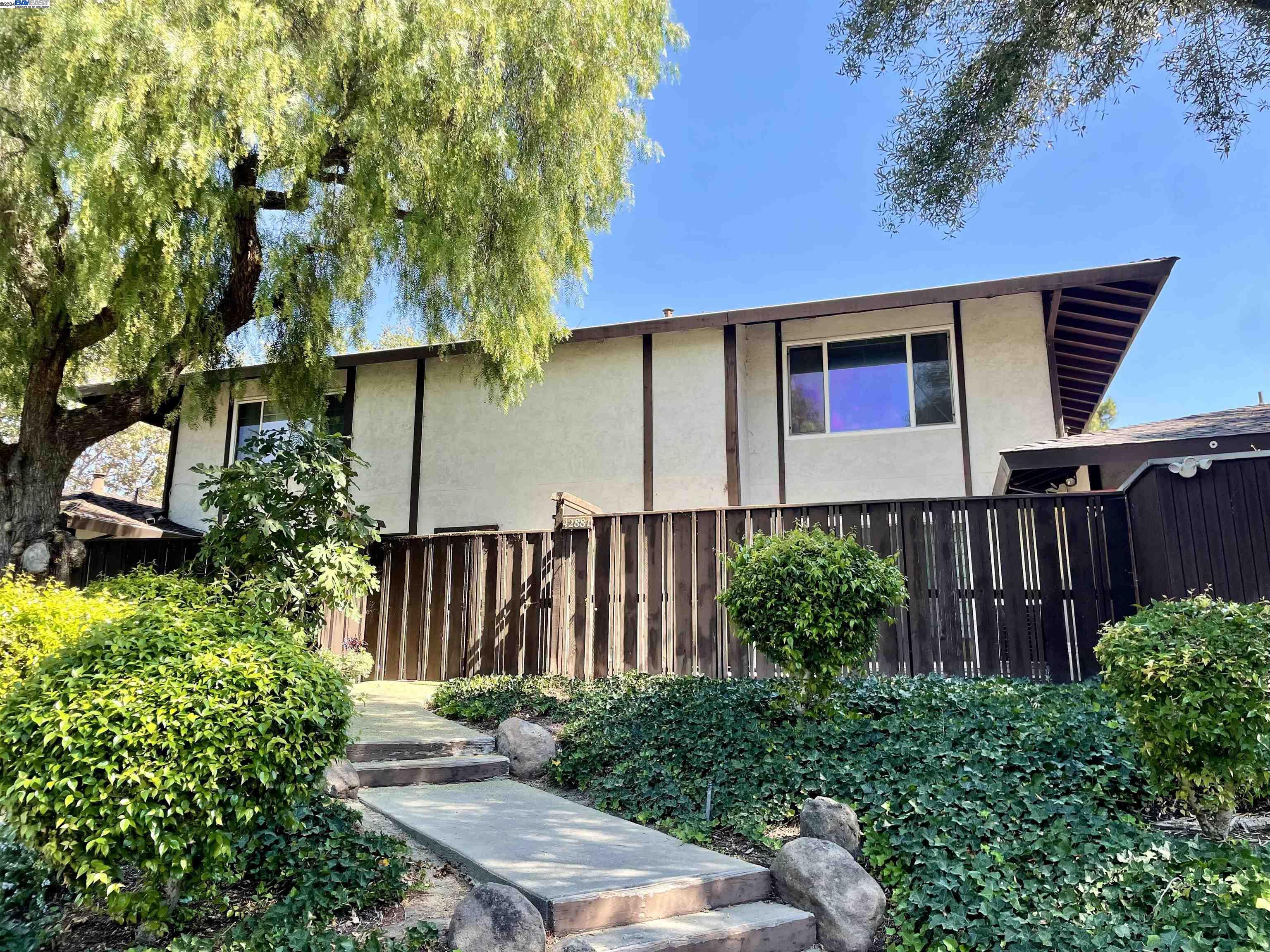 More Details about MLS # 41075173 : 42881 VIA PUEBLA