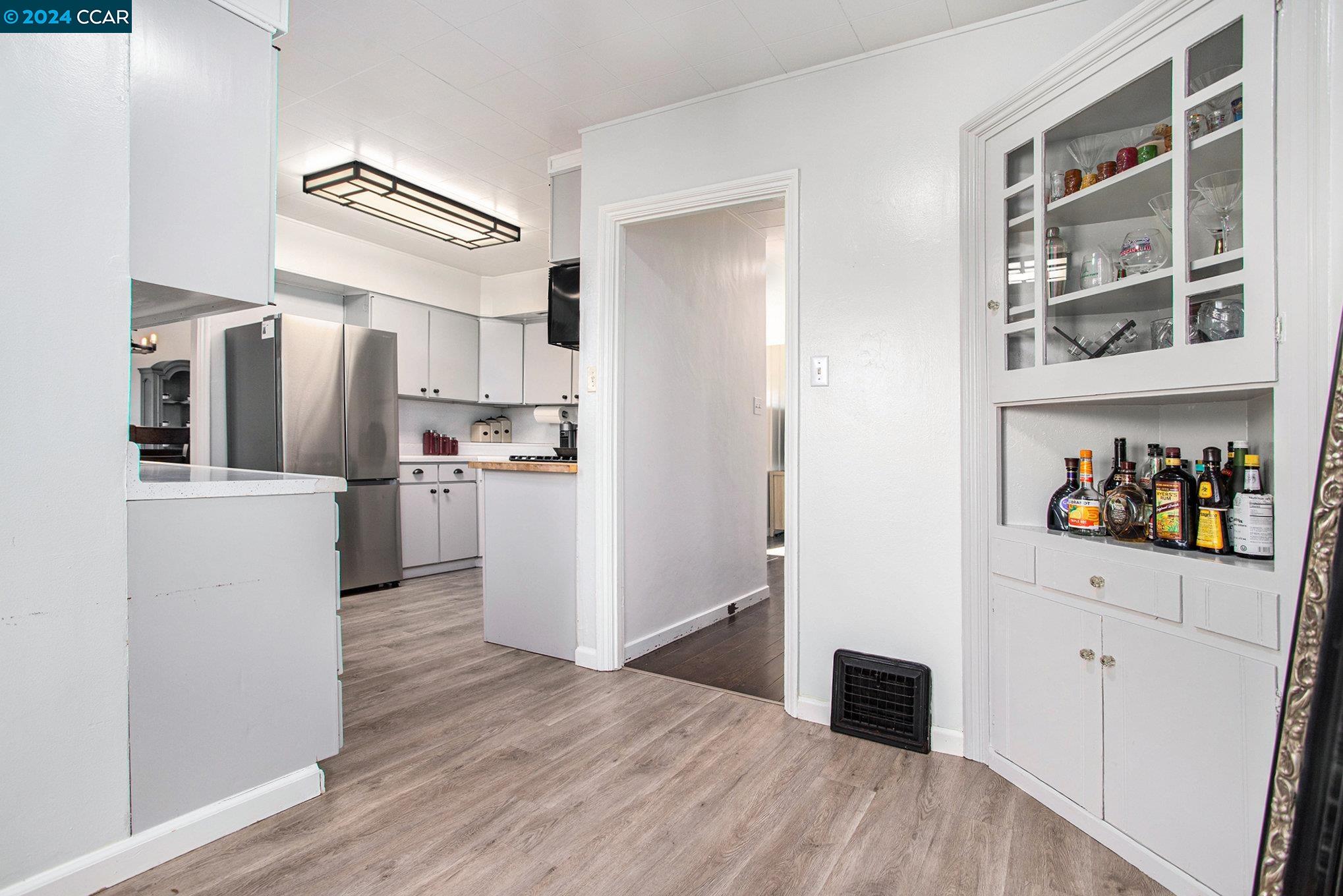 Detail Gallery Image 13 of 30 For 135 Bayview Ave, Vallejo,  CA 94590 - 4 Beds | 2 Baths