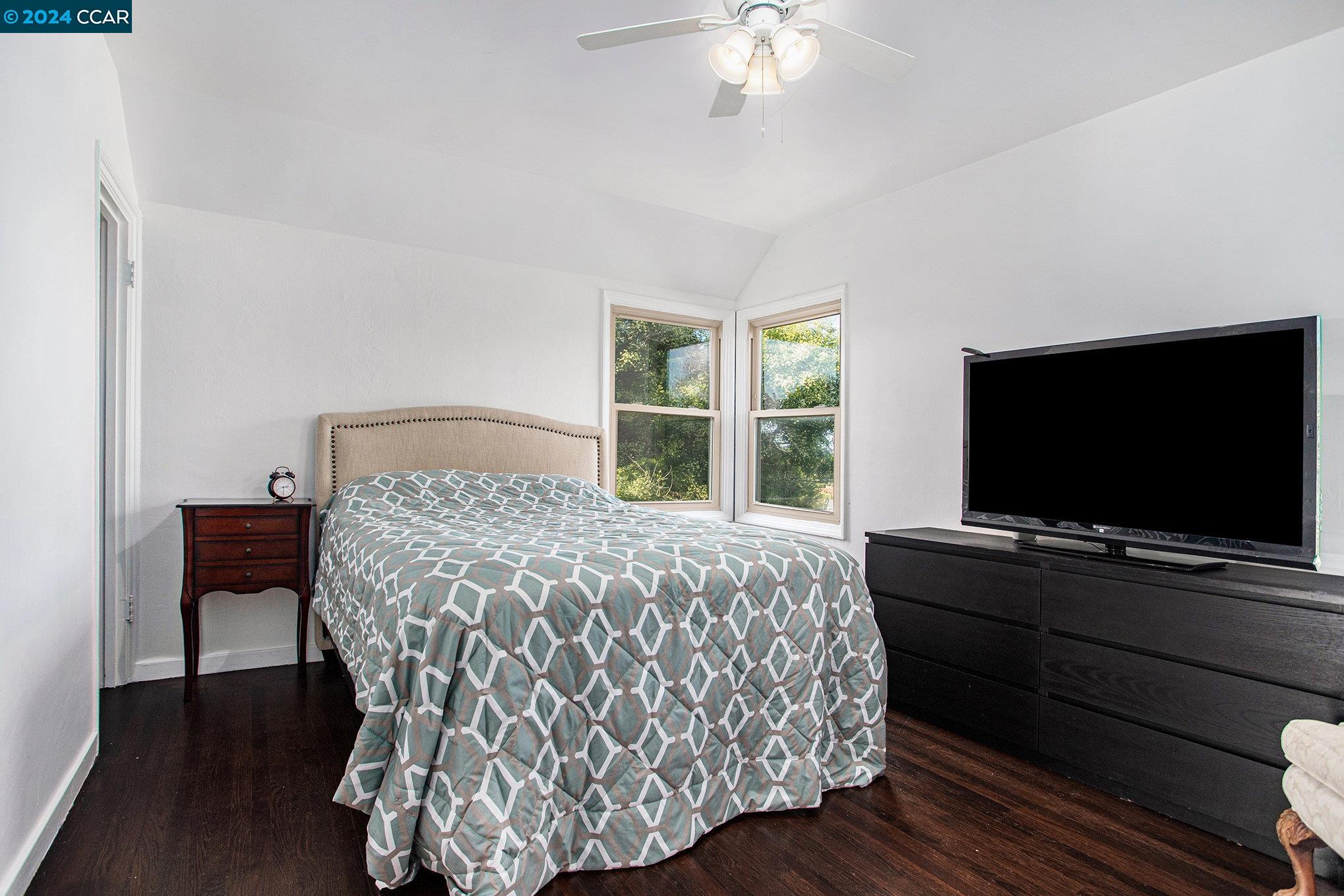 Detail Gallery Image 15 of 30 For 135 Bayview Ave, Vallejo,  CA 94590 - 4 Beds | 2 Baths