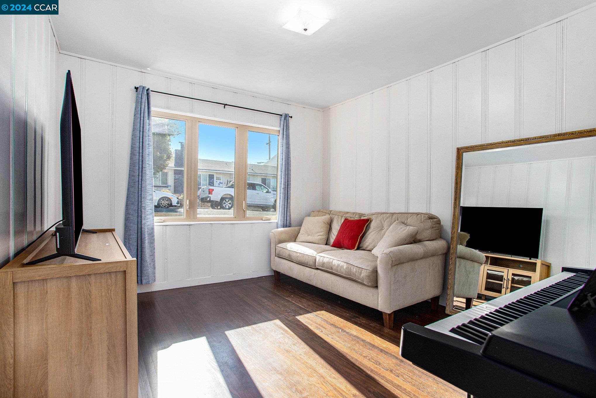 Detail Gallery Image 17 of 30 For 135 Bayview Ave, Vallejo,  CA 94590 - 4 Beds | 2 Baths