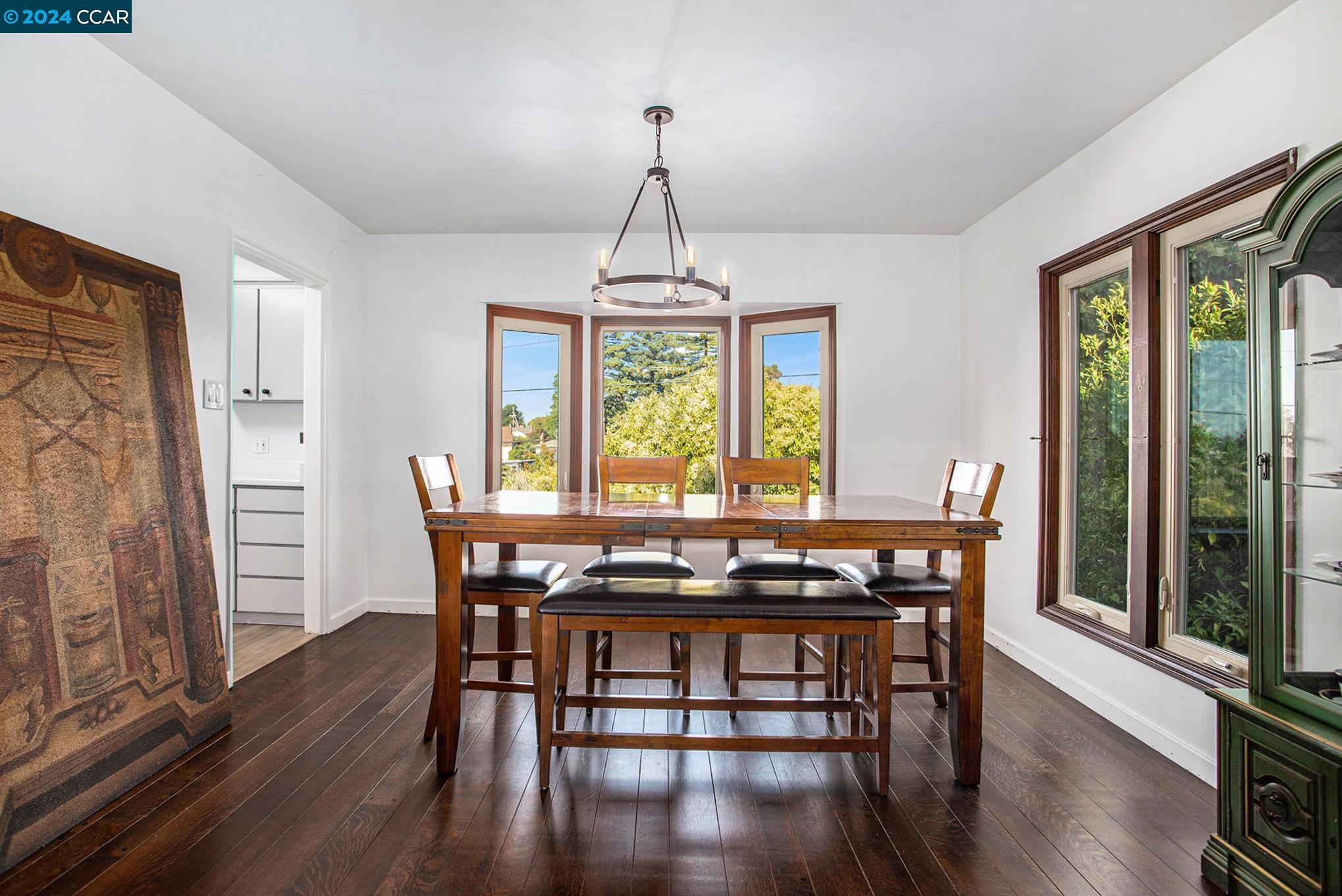 Detail Gallery Image 8 of 30 For 135 Bayview Ave, Vallejo,  CA 94590 - 4 Beds | 2 Baths