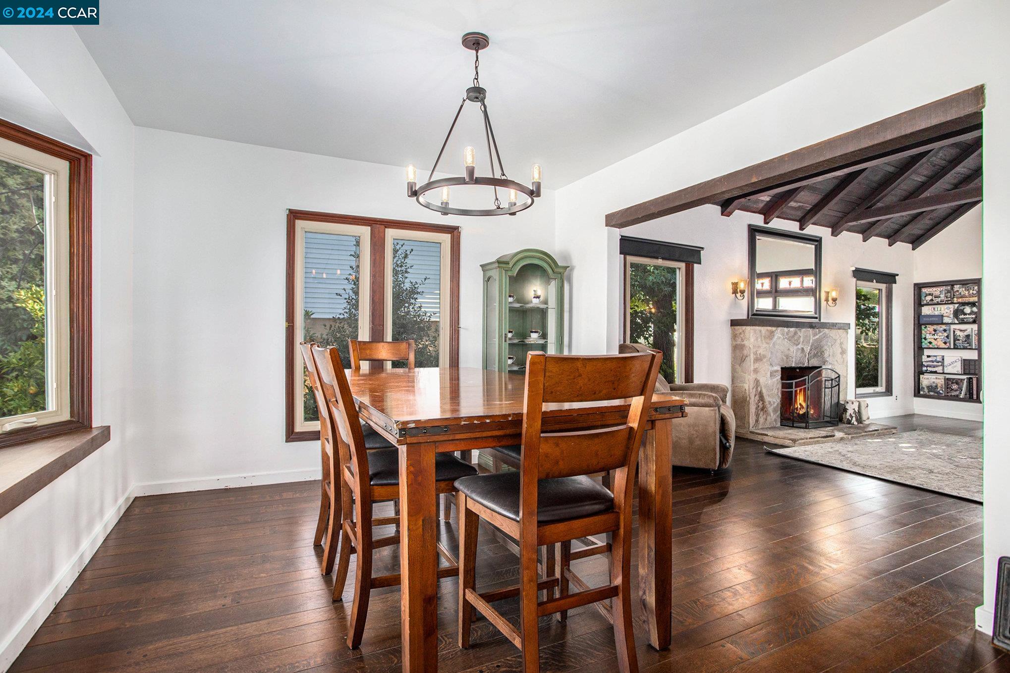 Detail Gallery Image 9 of 30 For 135 Bayview Ave, Vallejo,  CA 94590 - 4 Beds | 2 Baths