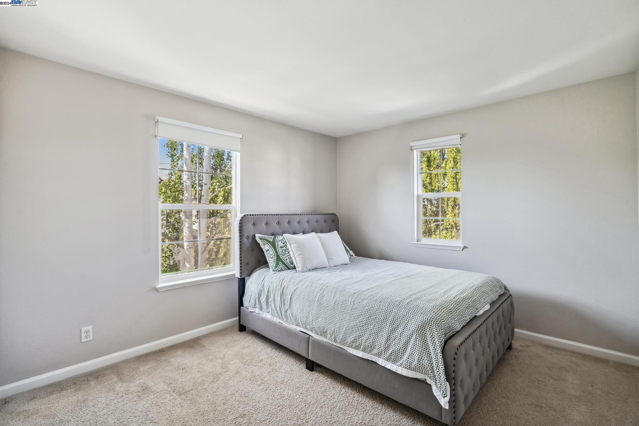 Detail Gallery Image 31 of 47 For 7303 Longmont Loop, Castro Valley,  CA 94552 - 4 Beds | 2/1 Baths