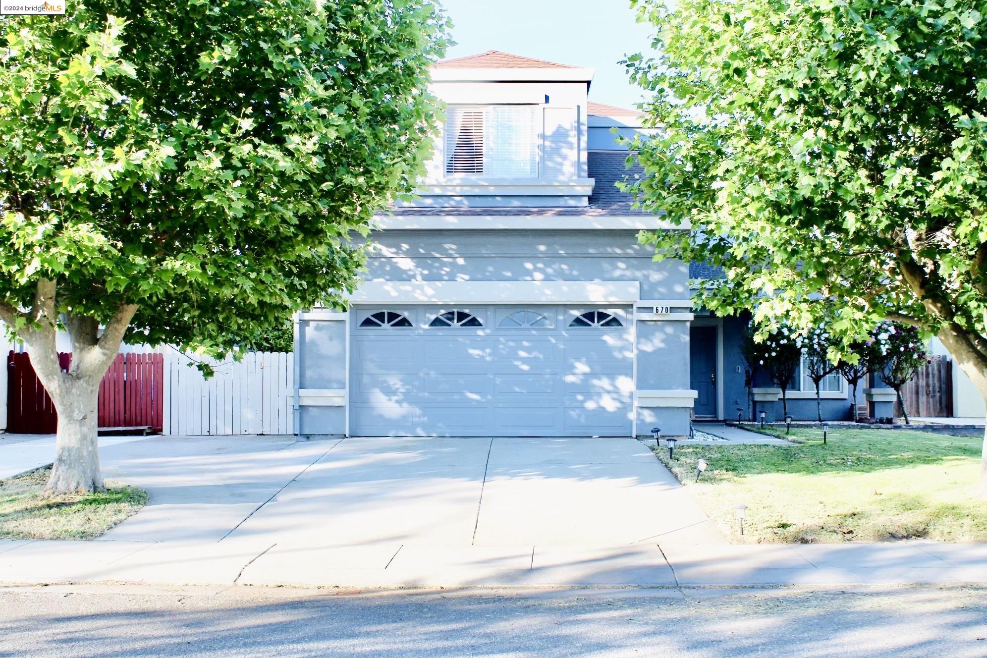 Detail Gallery Image 1 of 12 For 666 Rubier Way, Rio Vista,  CA 94571 - 4 Beds | 2/1 Baths