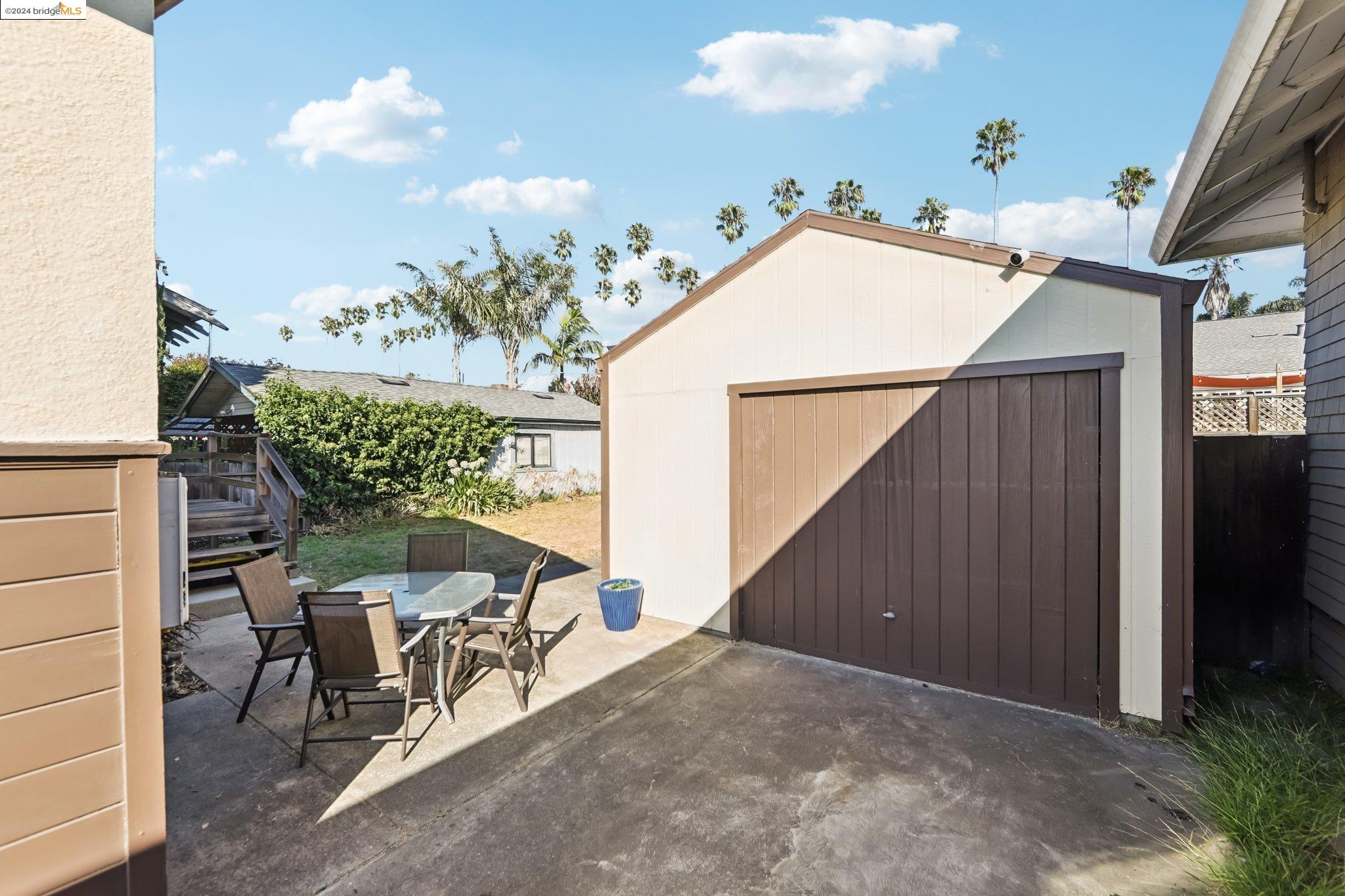 Detail Gallery Image 32 of 47 For 1318 8th St, Alameda,  CA 94501 - 2 Beds | 1/1 Baths