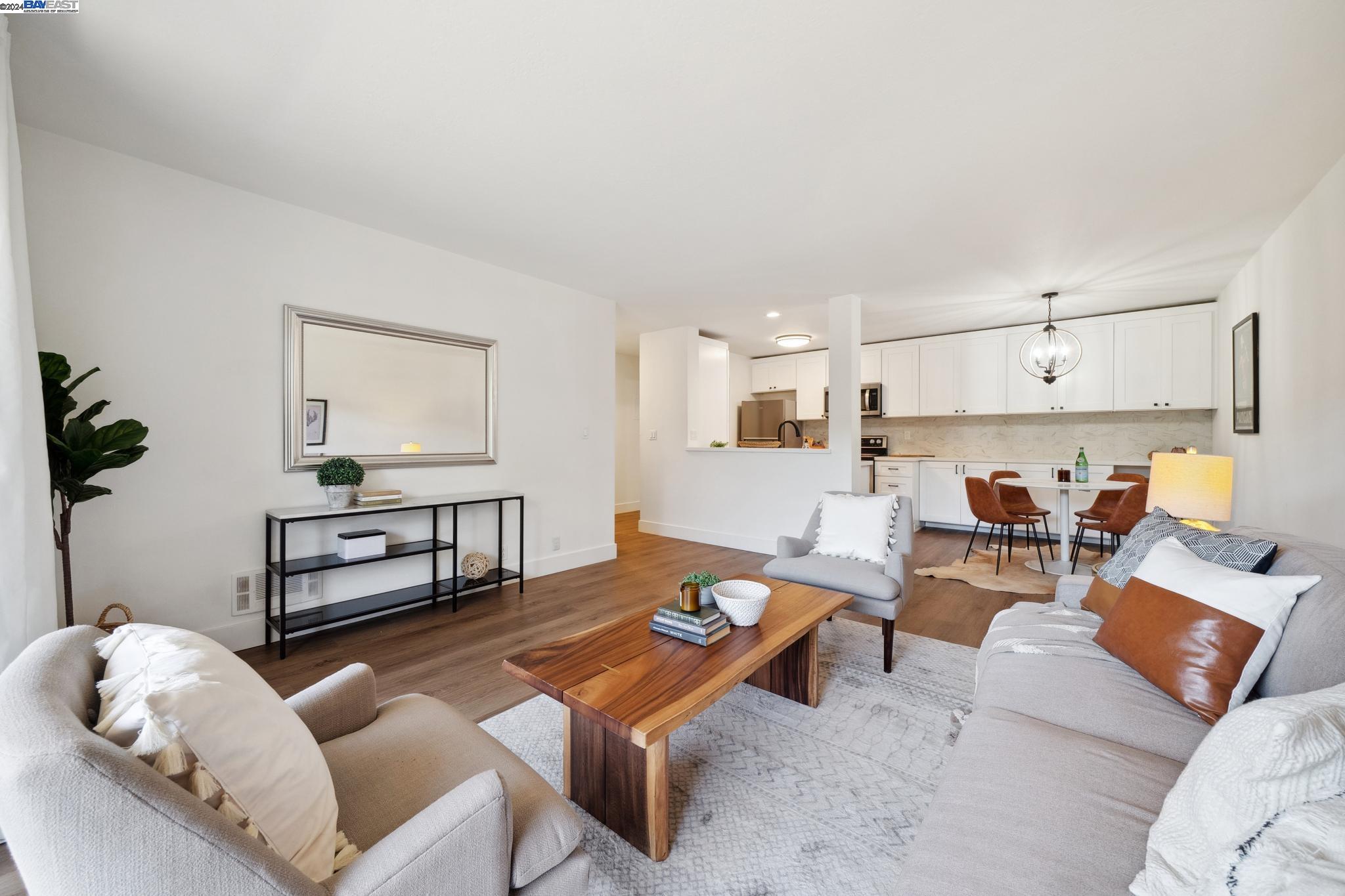 Photo #2: 41075278 Listing 