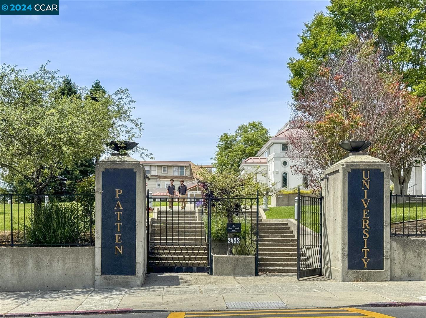 Detail Gallery Image 32 of 38 For 2243 Vicksburg Ave, Oakland,  CA 94601 - 2 Beds | 1/1 Baths