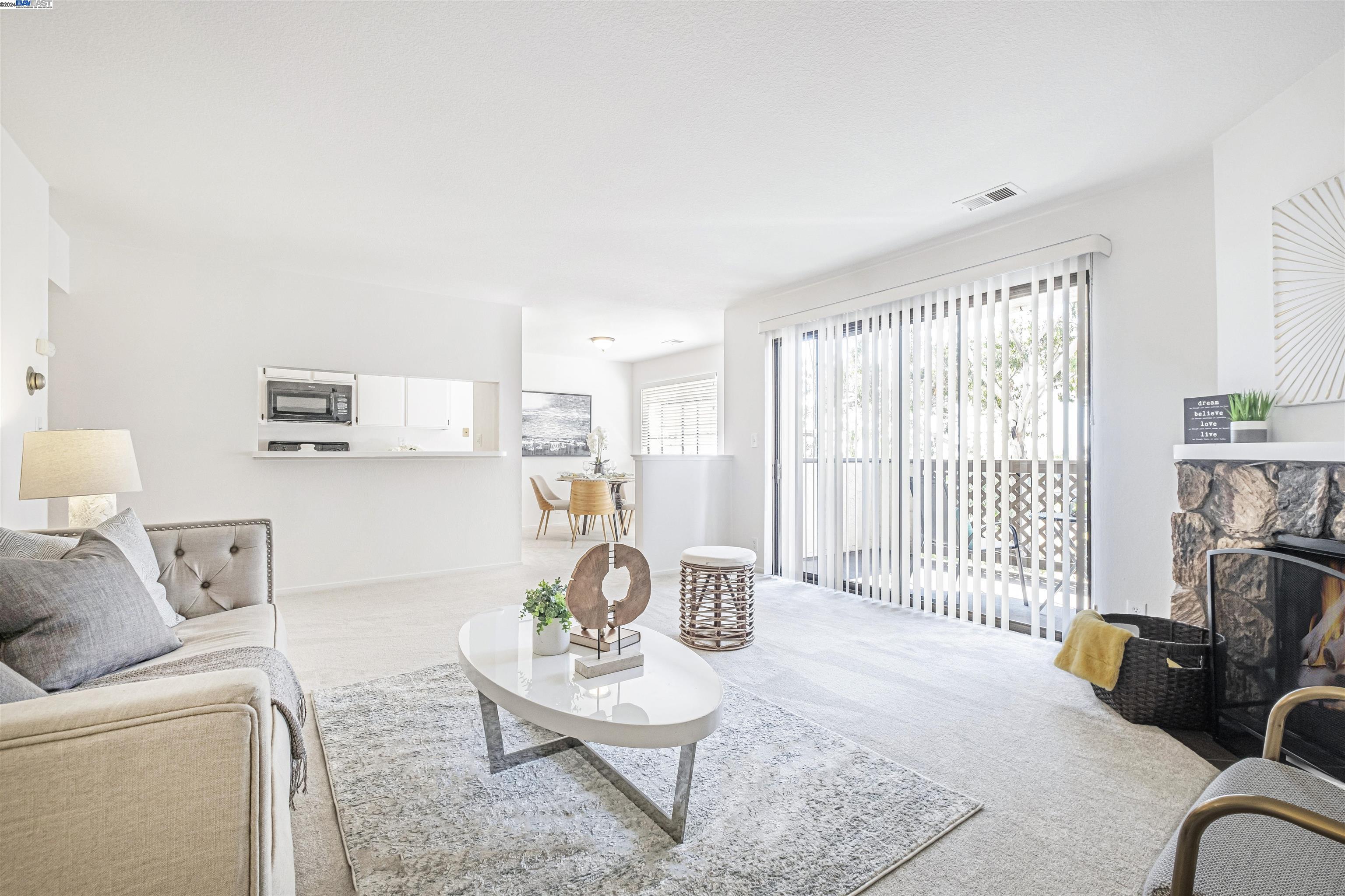 Photo #2: 41075317 Listing 