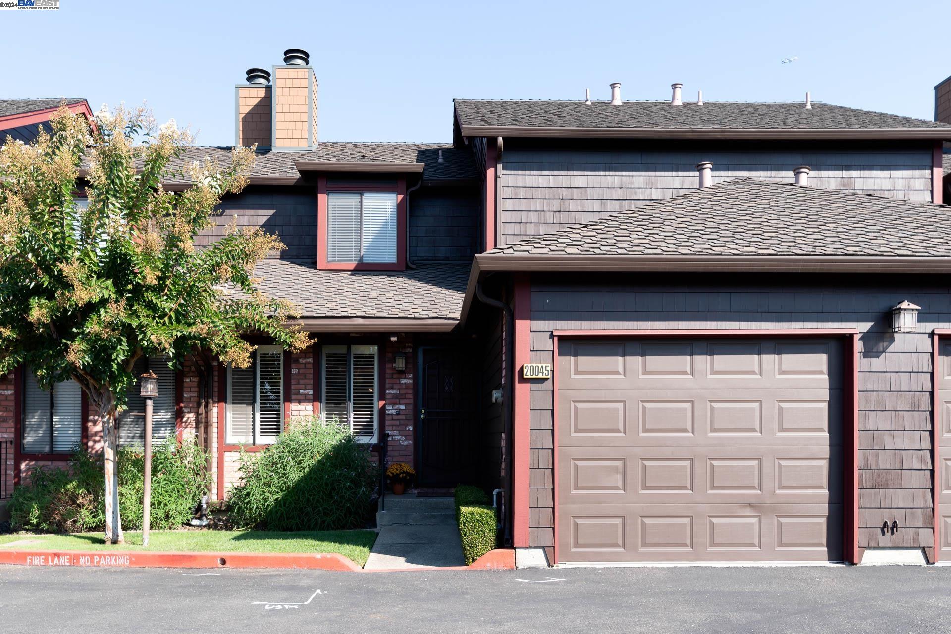 Detail Gallery Image 1 of 1 For 20045 Santa Maria Ave, Castro Valley,  CA 94546 - 3 Beds | 1/1 Baths