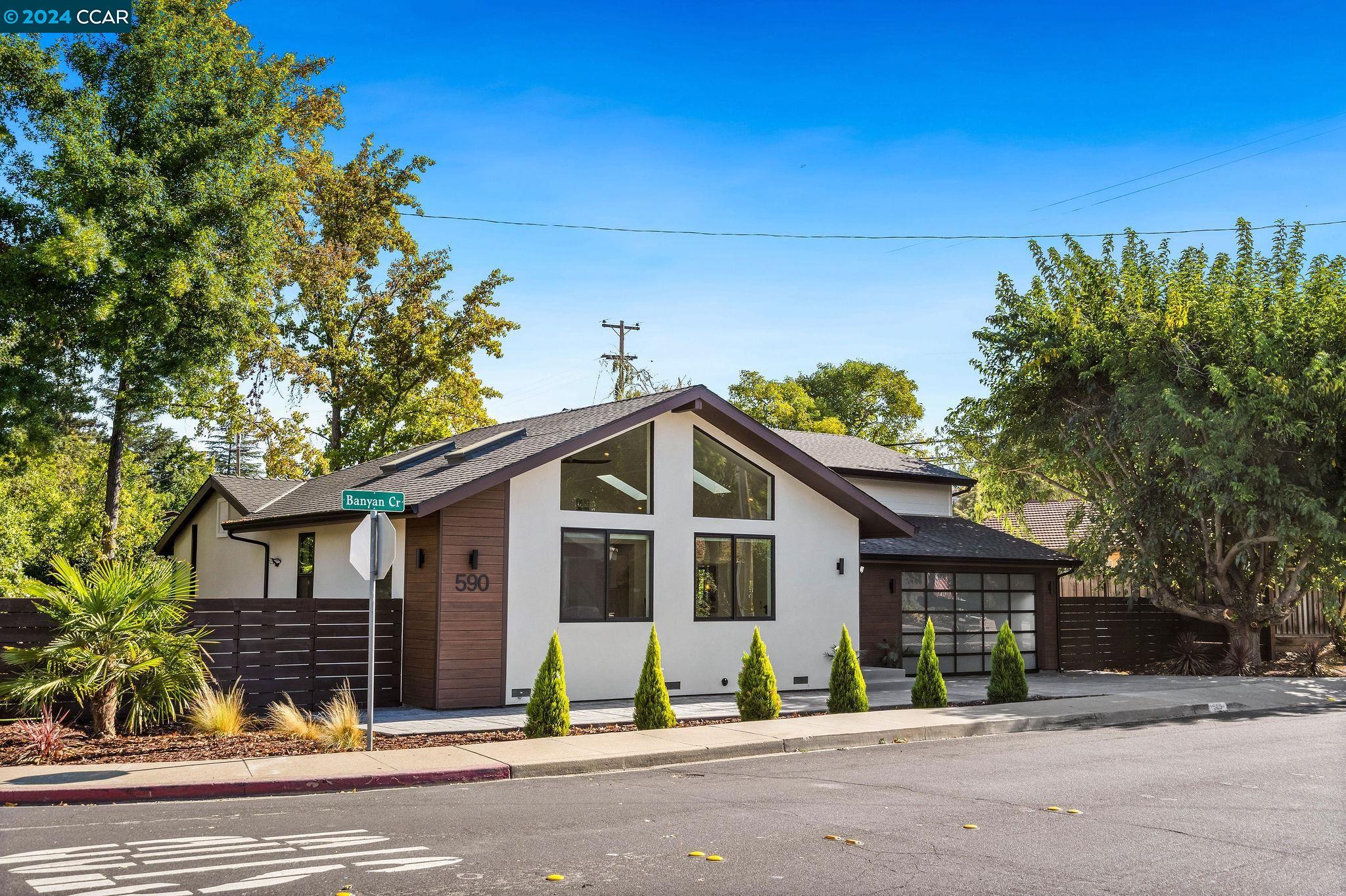 Detail Gallery Image 1 of 1 For 590 Banyan Circle, Walnut Creek,  CA 94598 - 5 Beds | 3/1 Baths