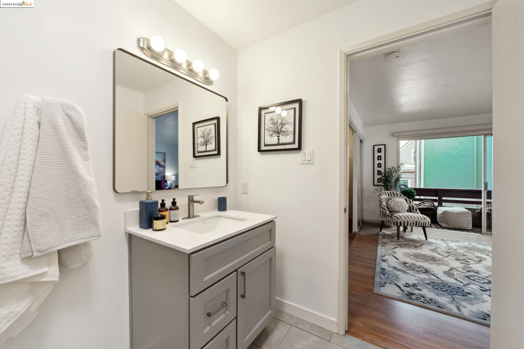 Detail Gallery Image 23 of 26 For 710 E 22nd St #102,  Oakland,  CA 94606 - 1 Beds | 1/1 Baths