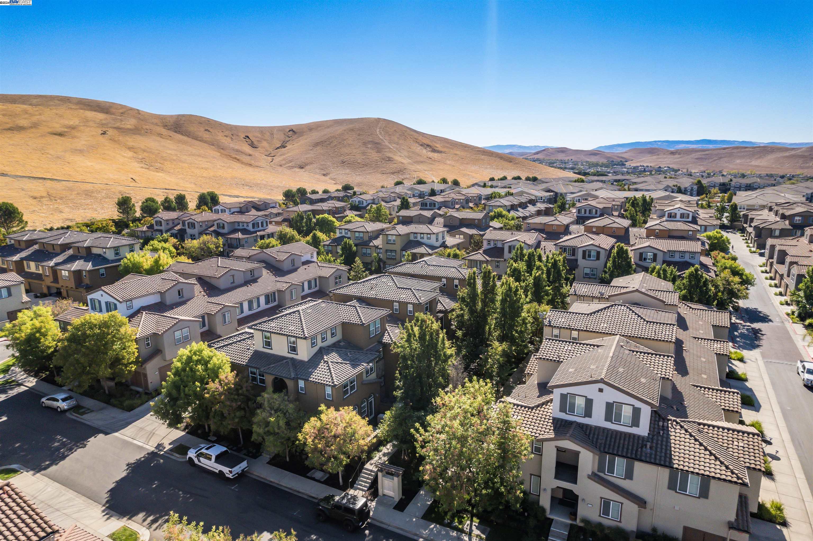 Photo #2: 41075393 Listing 