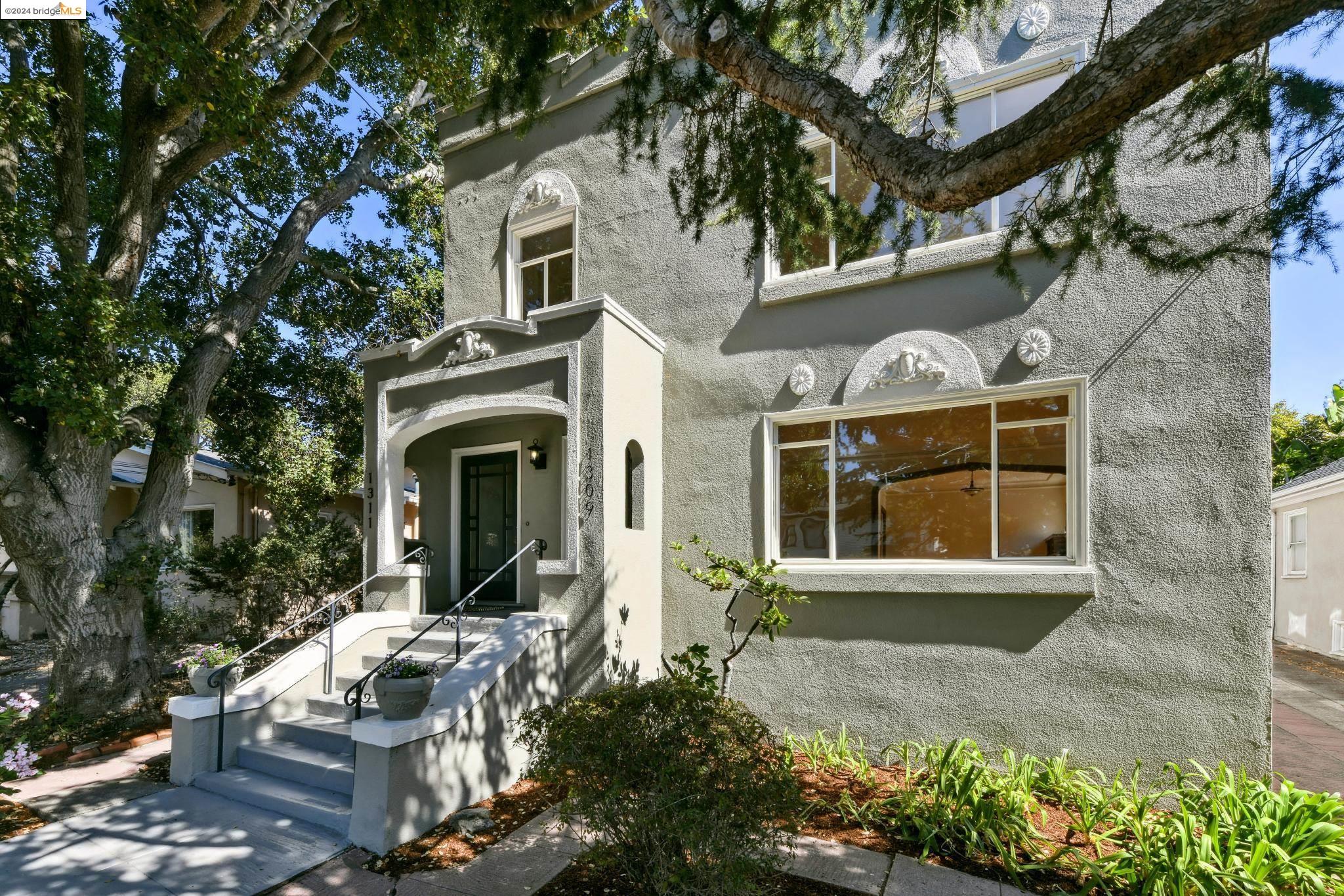 Detail Gallery Image 1 of 1 For 1311 Oxford St, Berkeley,  CA 94709 - – Beds | – Baths