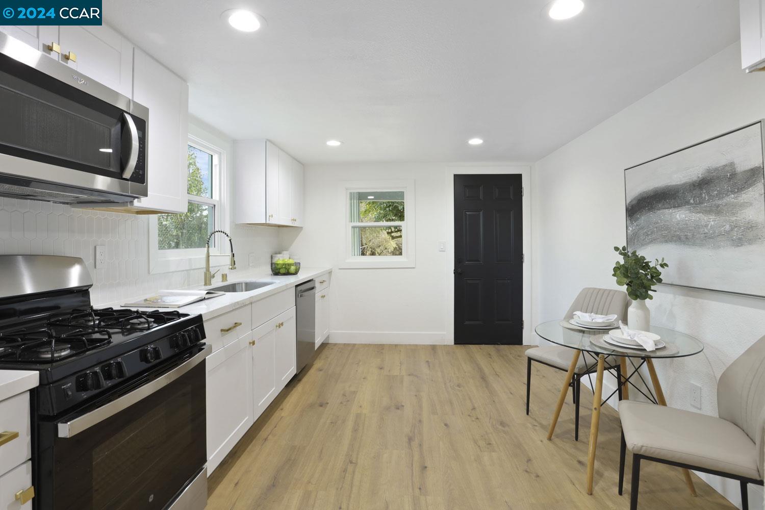 Detail Gallery Image 9 of 27 For 2168 S Ash Street, Stockton,  CA 95206-2432 - 2 Beds | 1 Baths